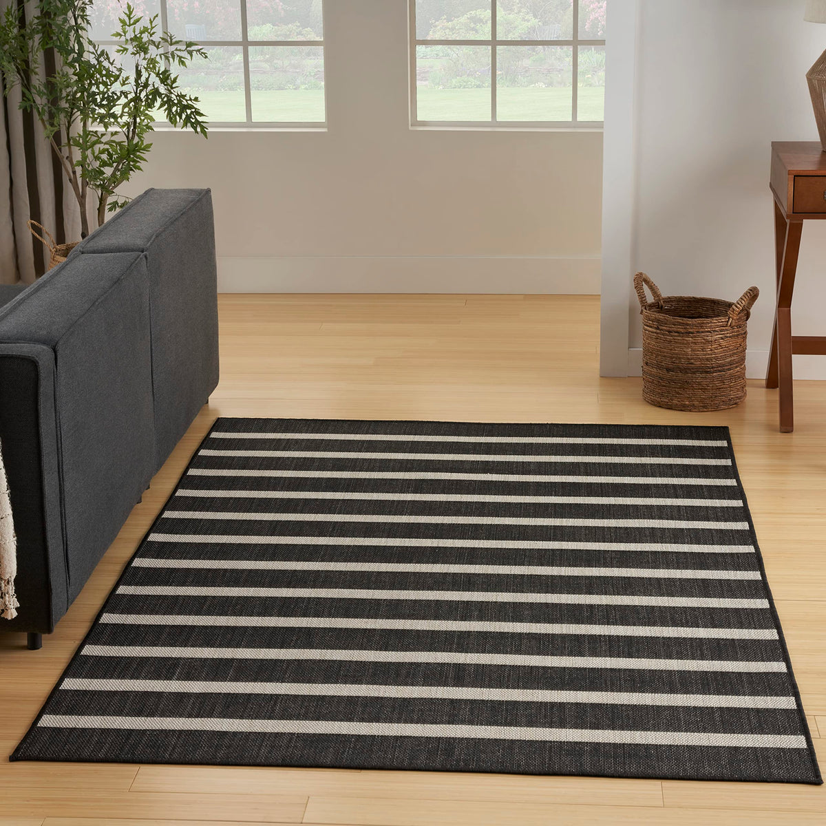 Nourison Positano Indoor/Outdoor Black Ivory 5' X 7' Area Rug, Easy Cleaning, Non Shedding, Bed Room, Living Room, Dining Room,