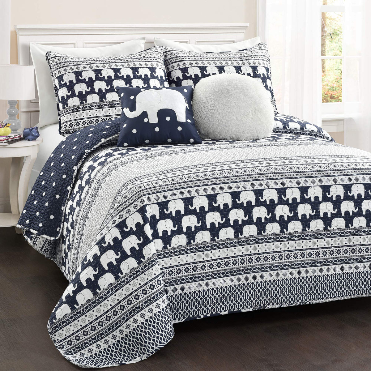 Lush Decor Elephant Stripe 4 Piece Quilt Set, Twin, Navy