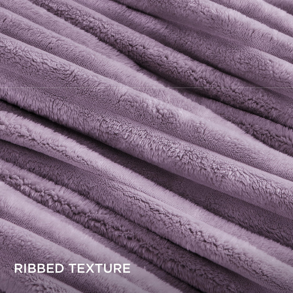 Bedsure Fluffy Comforter Set King Size - Super Soft Faux Fur Bed Set Light Purple, Winter Warm Plush Fleece Bedding, 3 Pieces, 1 Shaggy Fuzzy King Comforter With 2 Pillowcases