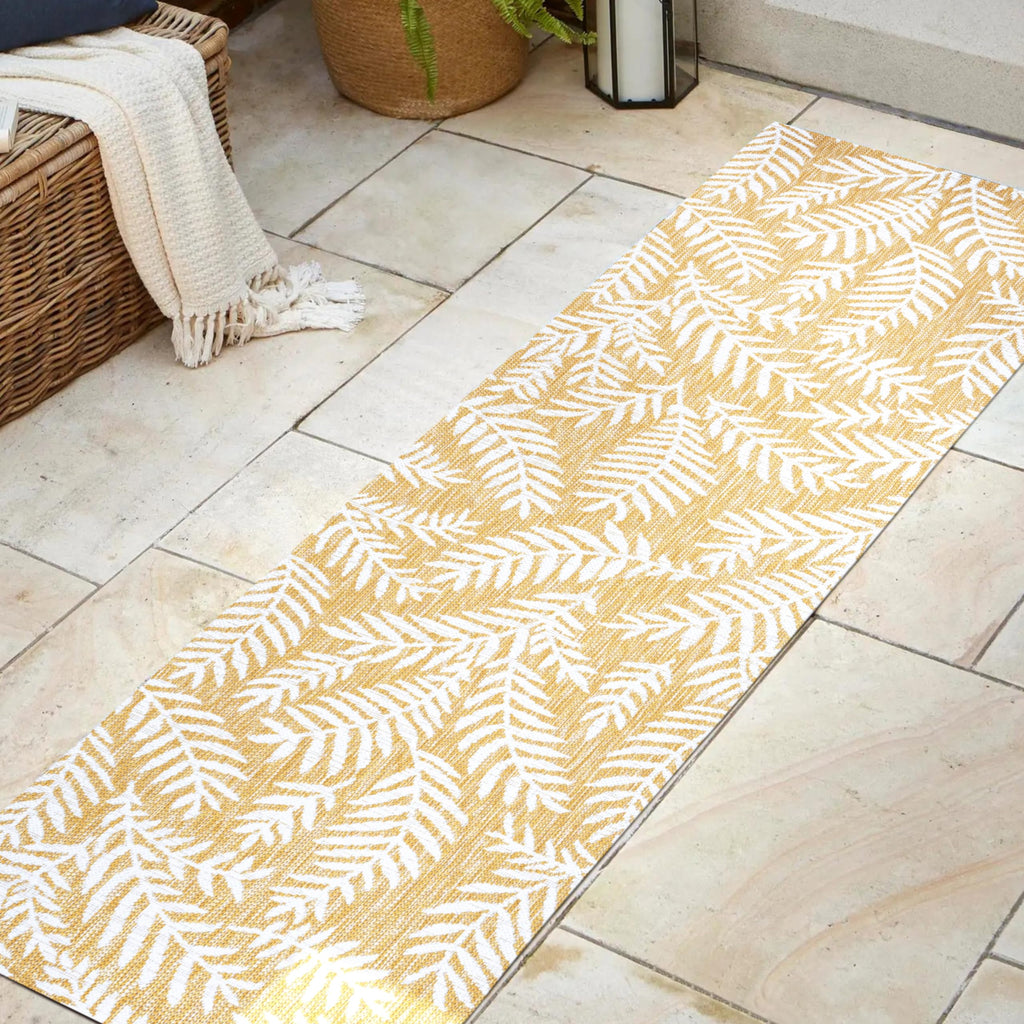 Jonathan Y Smb119C-28 Nevis Palm Frond Indoor Outdoor Area Rug, Coastal Casual Country & Floral Easy Cleaning,Bedroom,Kitchen,Backyard,Patio,Non Shedding, Yellow/Cream, 2 X 8