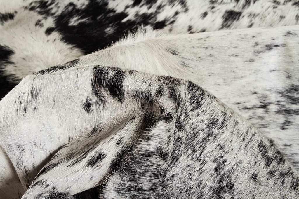 HomeRoots White & Black Cowhide, Microsuede 72' x 84' White and Black, Cowhide - Rug