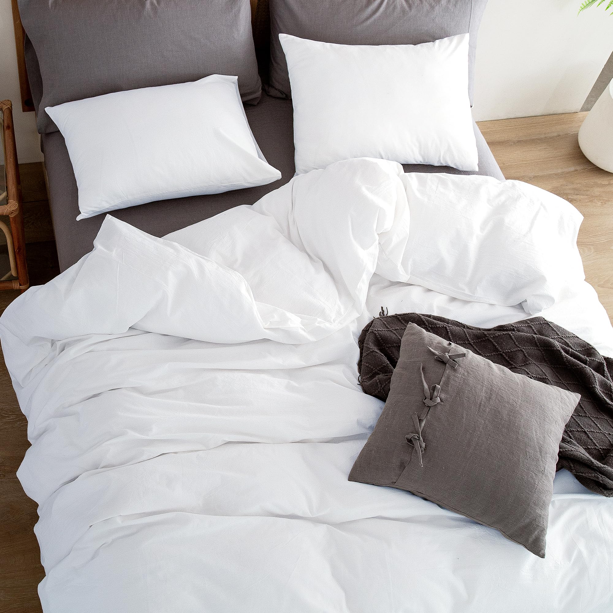 Atsense Duvet Cover Super King, 100% Washed Cotton Linen Feel Super Soft Comfortable, 3-Piece White Duvet Cover Bedding Set, Long-Lasting And Easy Care, Simple Style Farmhouse Comforter Cover