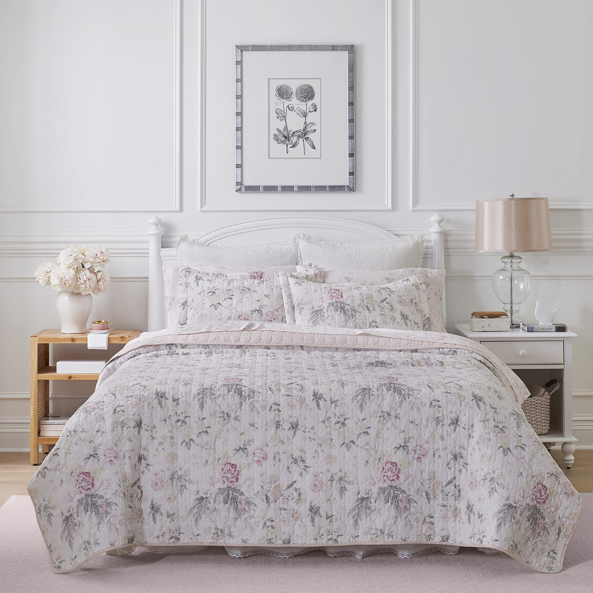 Laura Ashley - Twin Quilt Set, Reversible Cotton Bedding With Matching Sham, Lightweight Home Decor For All Seasons (Breezy Flor