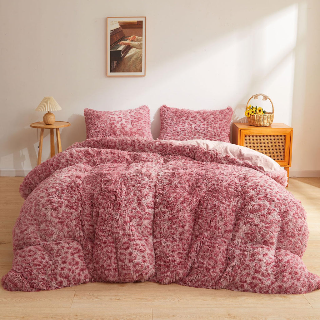 XeGe King Pink Cheetah Print Faux Fur Duvet Cover Set with Pillowcases