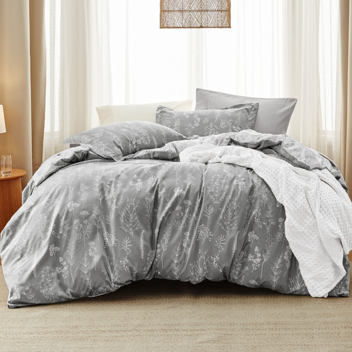 Bedsure California King Comforter Set - Grey Comforter, Cute Floral Cali King Bedding Set, Gifts For Woman, 3 Pieces, 1 Soft Rev