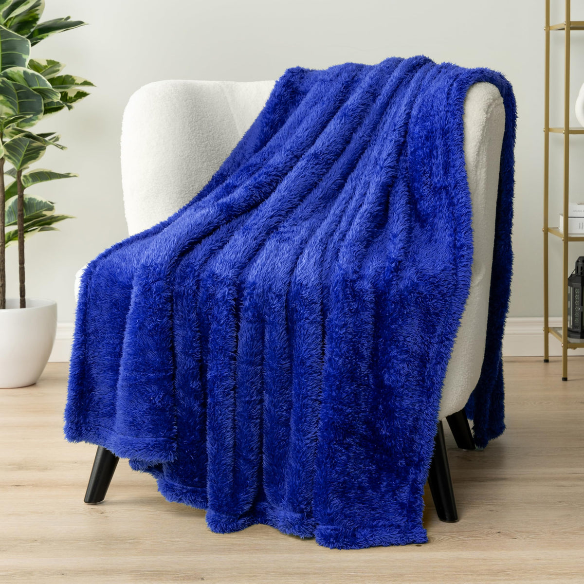 Pavilia Sherpa Throw Blanket For Couch Sofa, Blue Fluffy Warm Plush Blanket For Bed, Cozy Super Soft Lightweight Throw, Fuzzy De