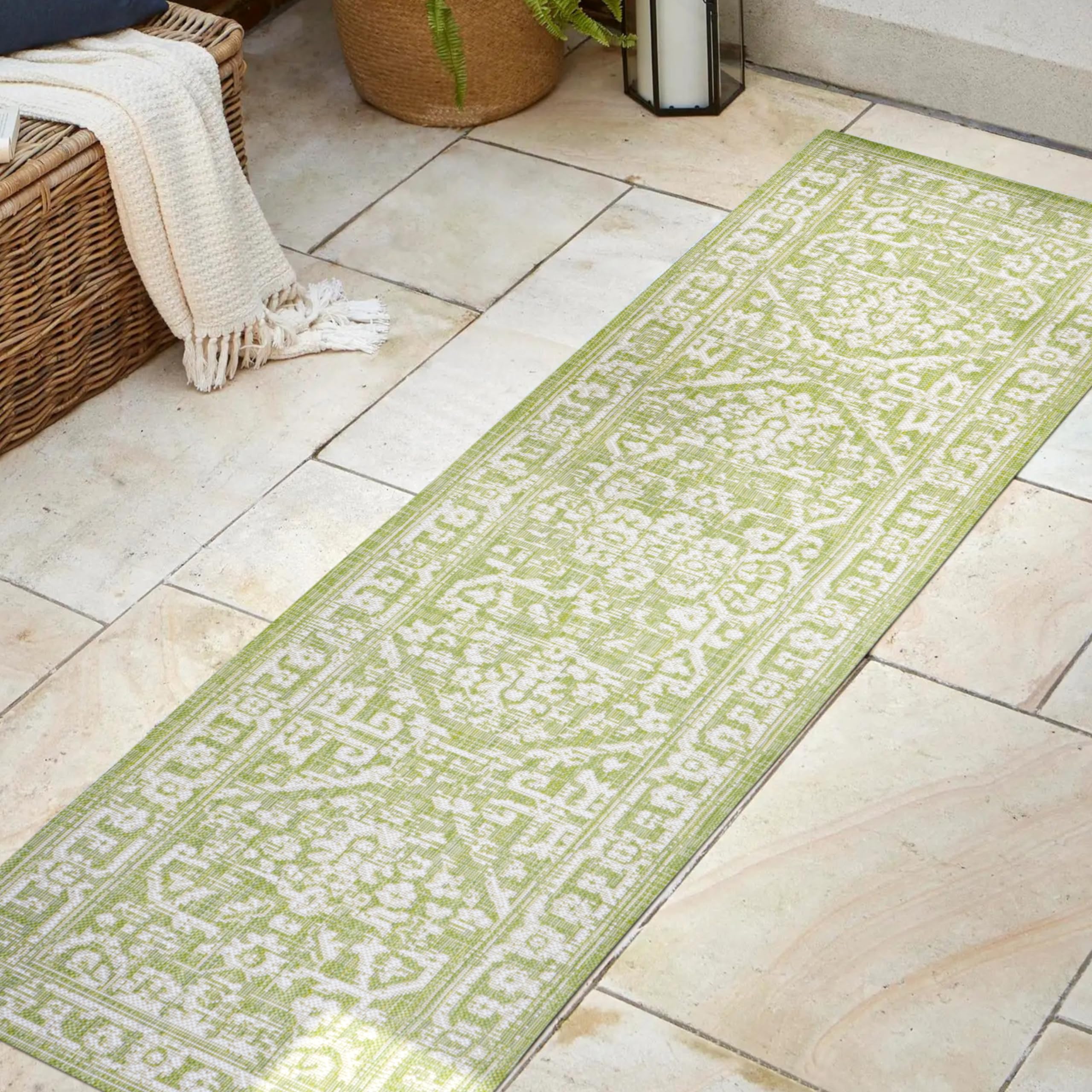 Jonathan Y Smb104D-5Sq Malta Bohemian Medallion Textured Weave Indoor Outdoor Area Rug, Coastal Traditional Transitional Easy Cleaning,Bedroom,Kitchen,Backyard,Patio,Non Shedding 5' Square,Green/Cream