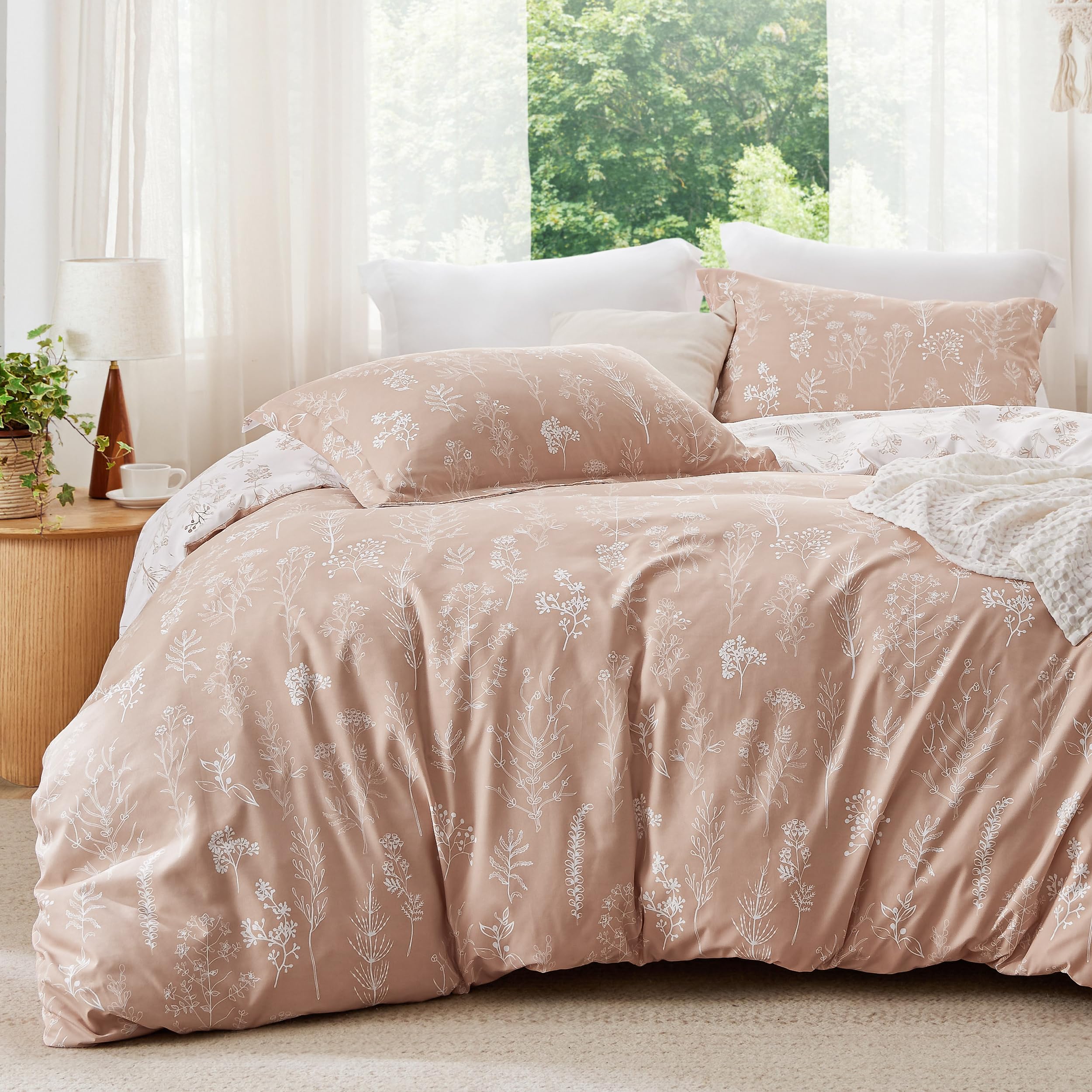Bedsure Full Comforter Set - Dusty Rose Comforter, Cute Floral Bedding Comforter Sets, Gifts For Woman, 3 Pieces, 1 Soft Reversi