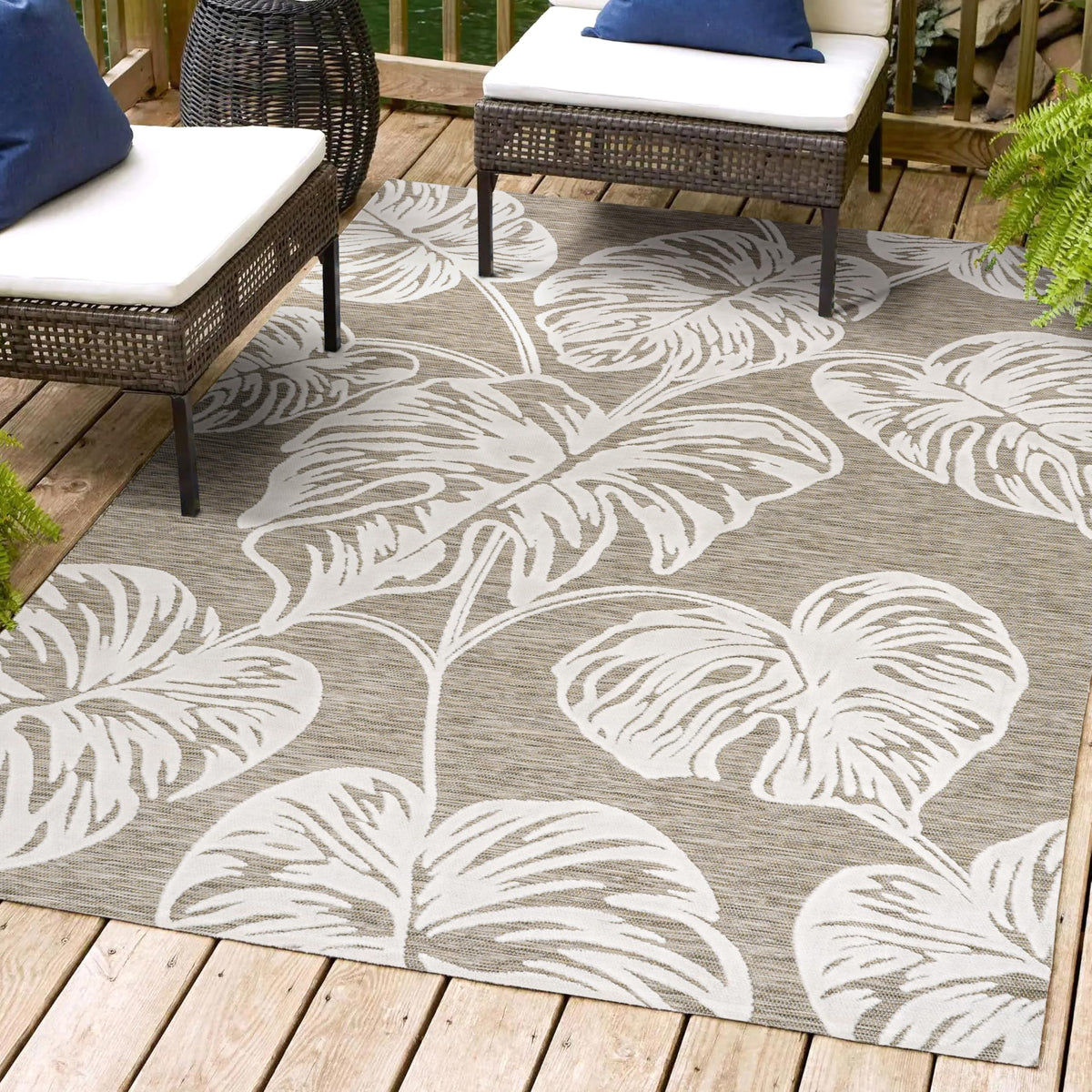 Jonathan Y Hwc100B-5 Tobago High-Low Two-Tone Monstera Leaf Indoor/Outdoor Area Rug, Floral, Coastal, Country, Backyard, Patio,