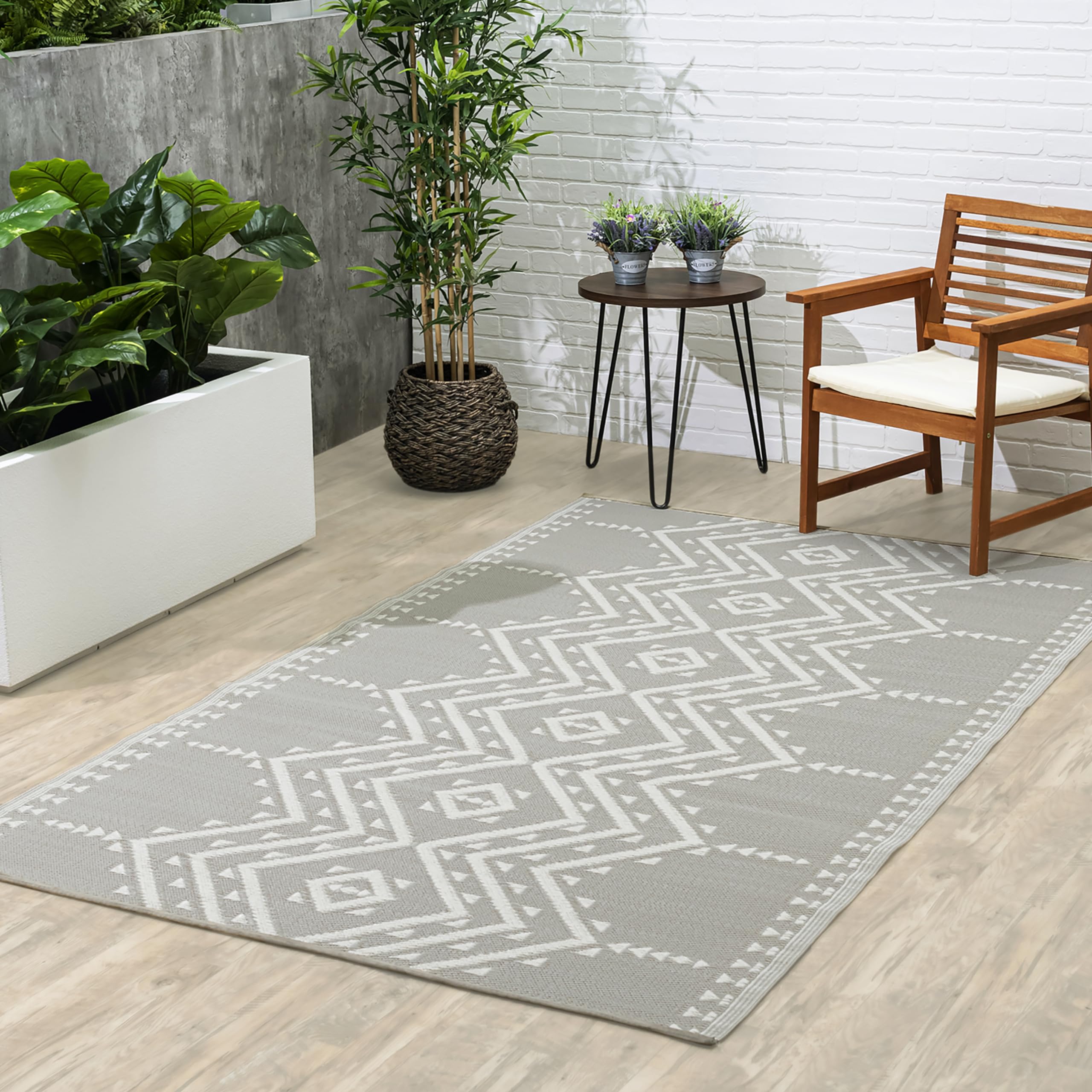 Fab Habitat Aztec Outdoor Rug - Waterproof, Fade Resistant, Crease-Free - Premium Recycled Plastic - Striped - Patio, Porch, Dec