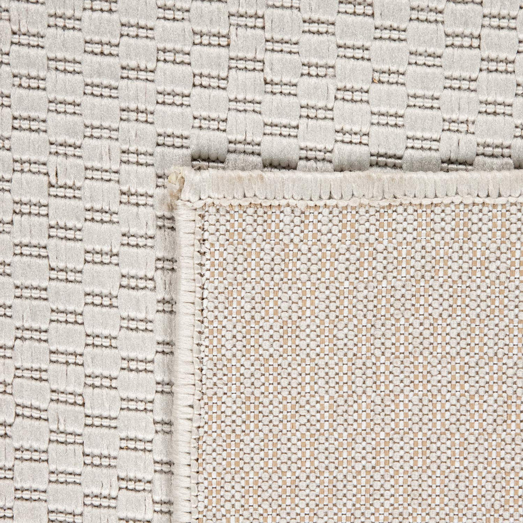 Solid Outdoor Rug For Patio Or Balcony Weatherproof In Mottled Cream, Size: 6'7' X 9'2'