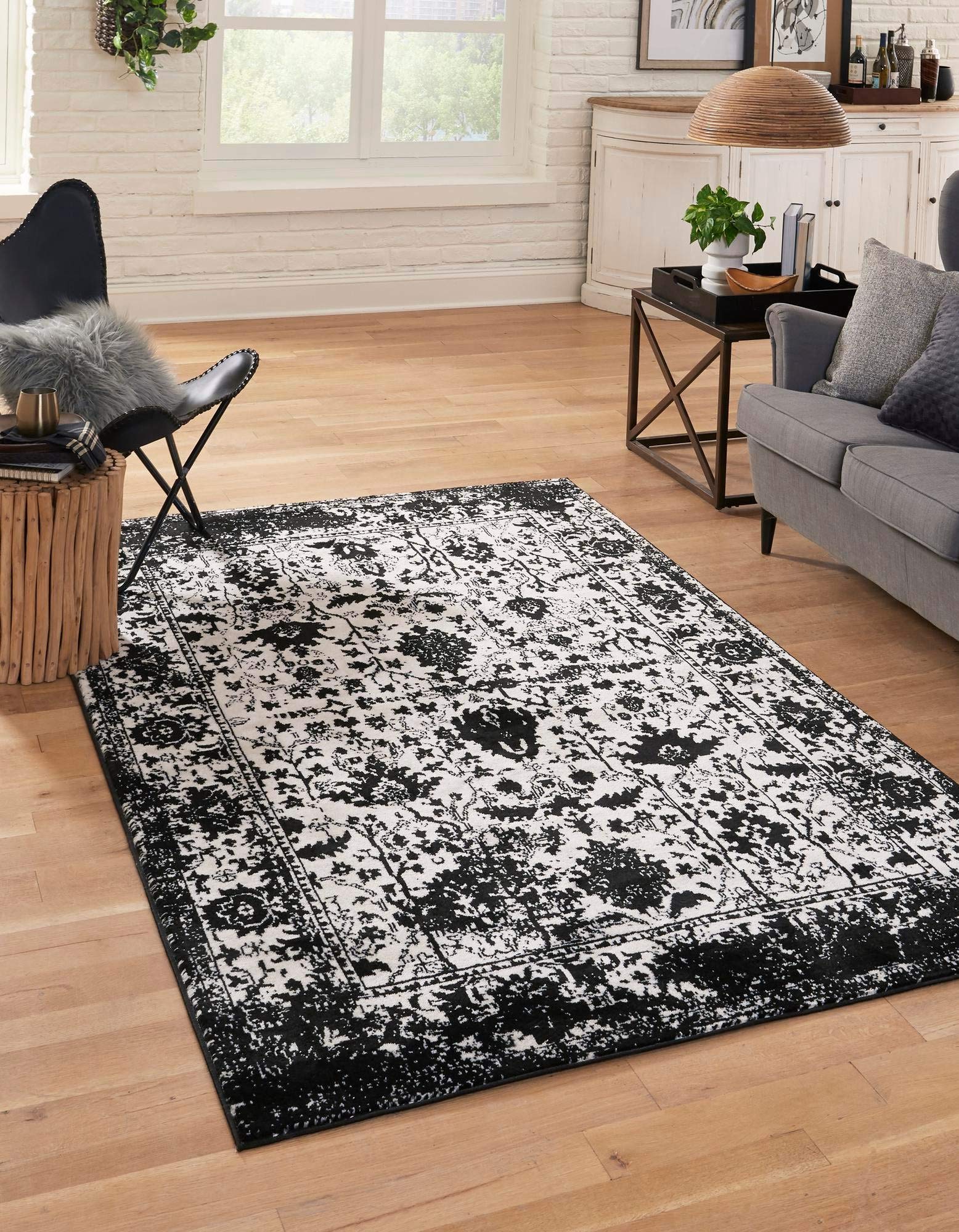 Rugs.com Oregon Collection Rug - 6 x 9 Black and White Low-Pile Rug Perfect for Living Rooms, Large Dining Rooms, Open Floorpl