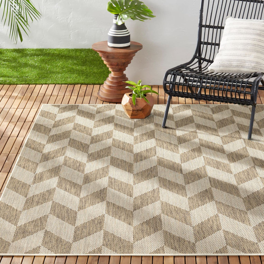 Nicole Miller New York Patio Country Calla Contemporary Herringbone Indoor/Outdoor Area Rug, Brown/Beige, 6'6'X9'2'