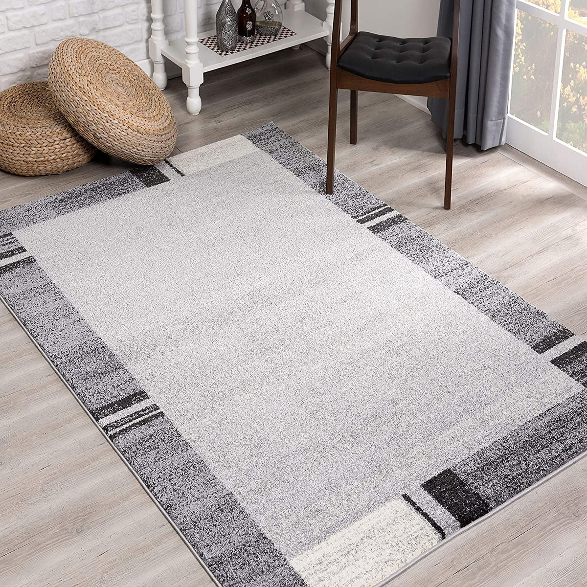 HomeRoots Grey 100% Twisted Polyester 4â€ x 6â€ Gray Modern Bordered Area Rug