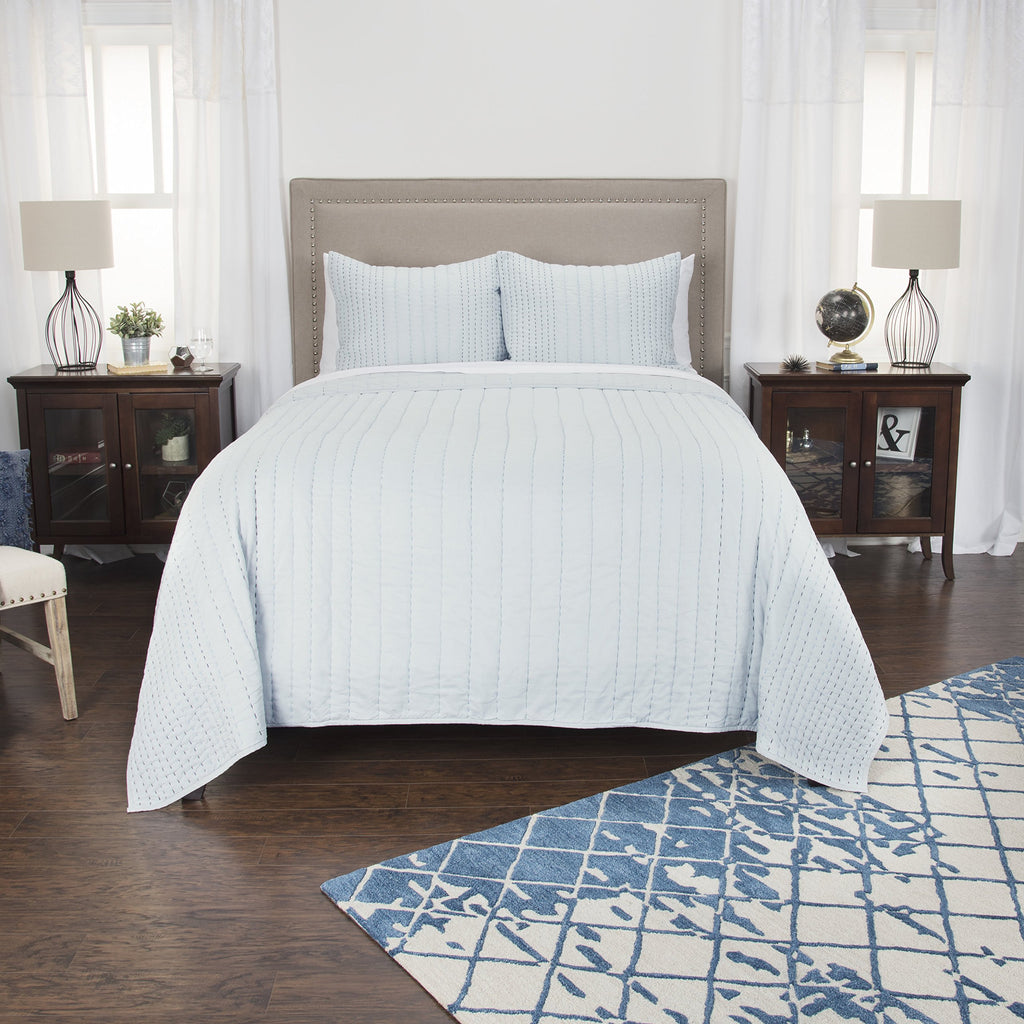 Rizzy Home | BQ4561 | Polyester Quilt | 90"x92" Blue/Gray/Nuetral Stripe