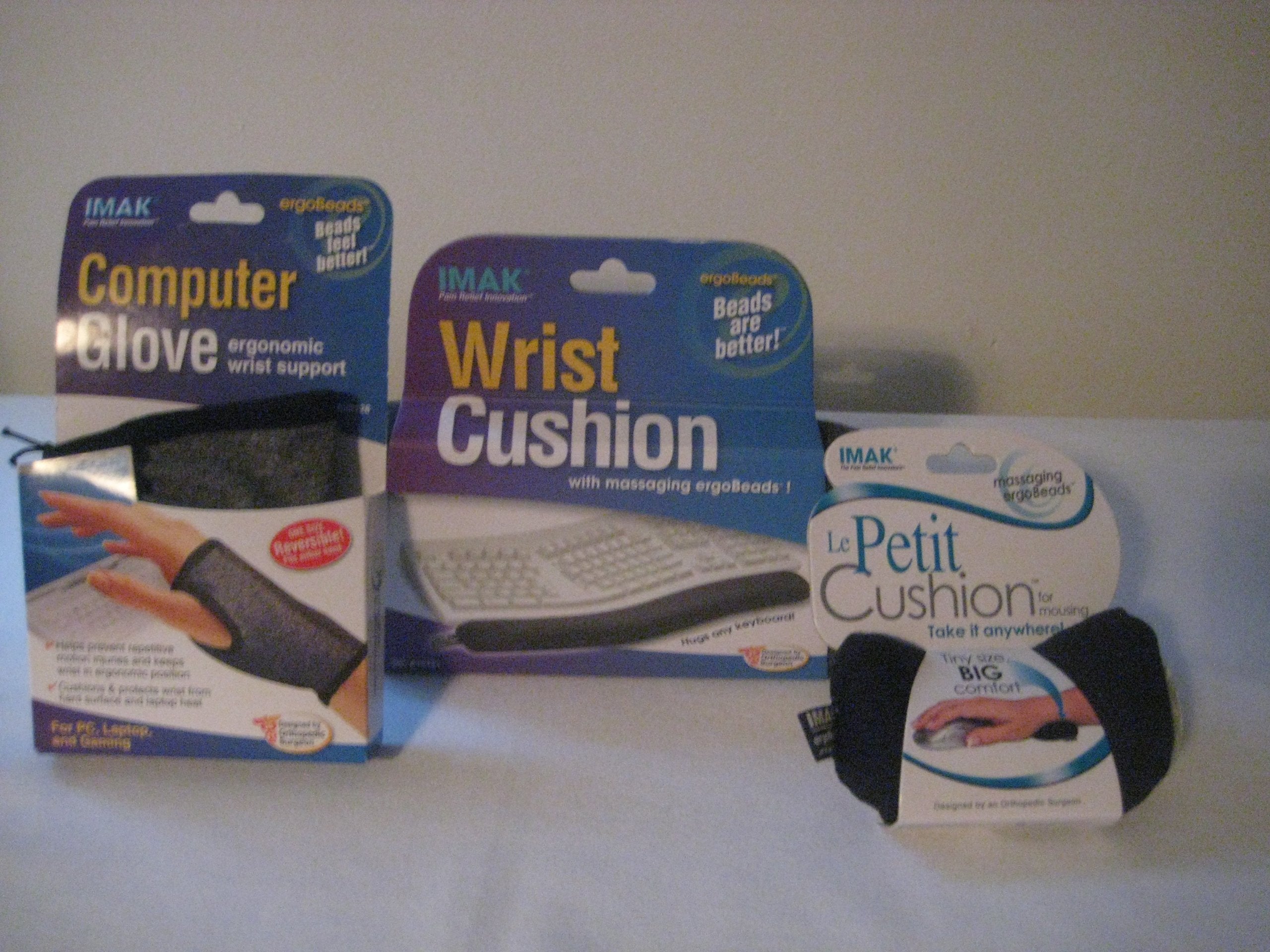 Imak Keyboard Cushion Grey, Imak Le Petit Mouse Cushion/Black, Imak Computer Glove (3 Pack)