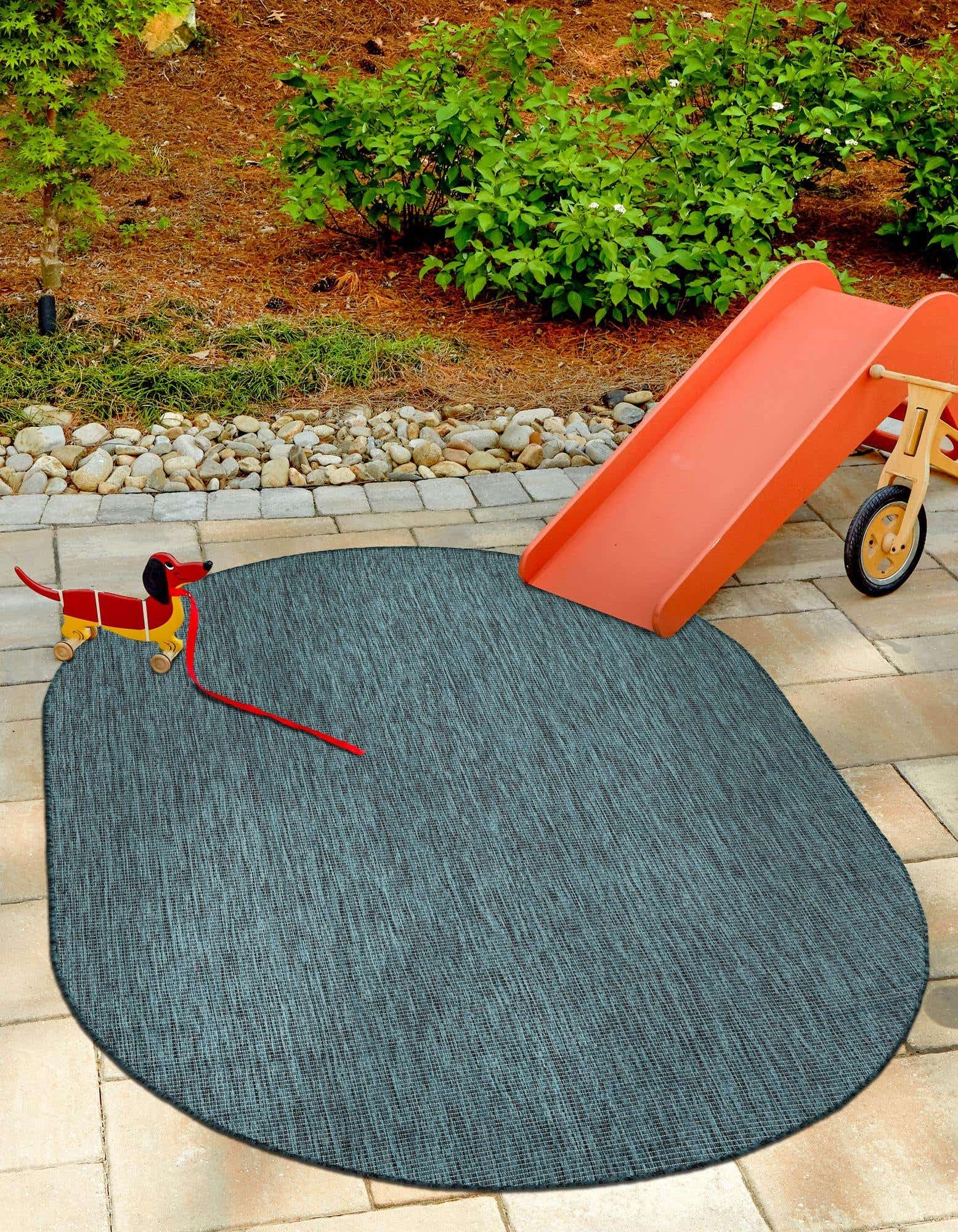 Unique Loom Outdoor Solid Collection Area Rug (7' 10'' X 10' Oval Teal/Navy Blue)