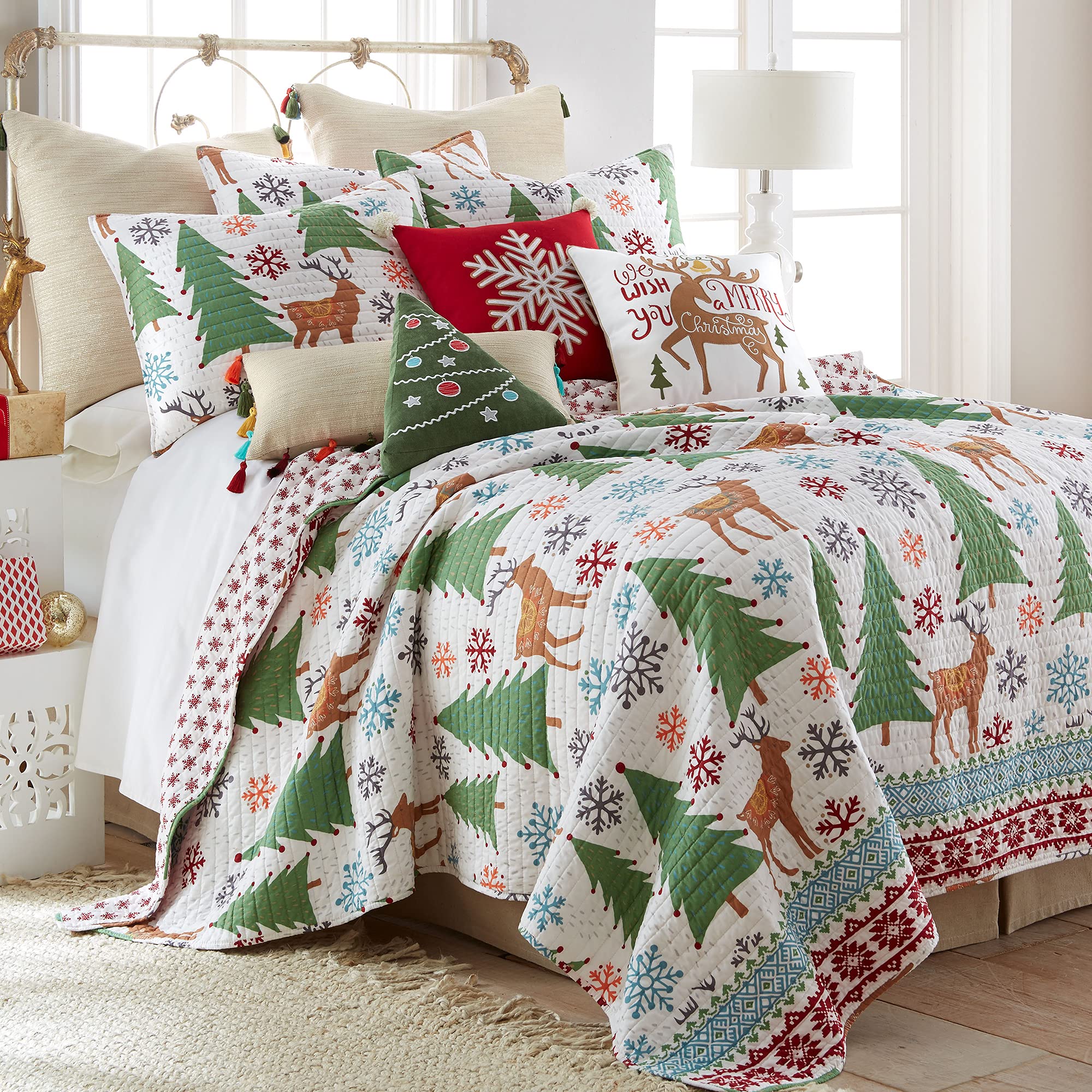 Levtex Home Merry & Bright Collecion - Tinsel Quilt Set - Full/Queen Holiday Quilt 88X92 And Two Standard Shams 20X26 - Folk Chr