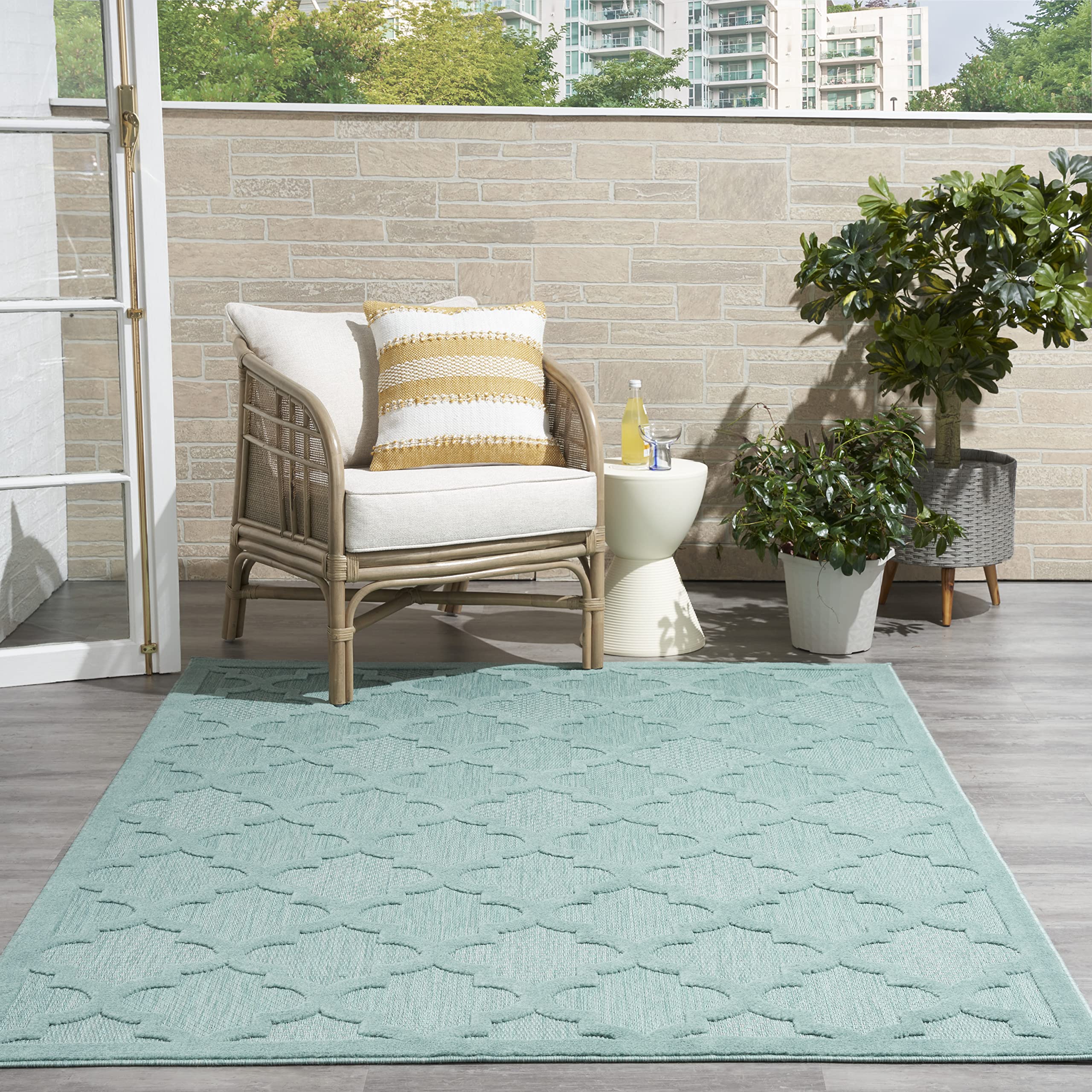 Nourison Easy Care 4' X 6' Aqua/Teal Indoor/Outdoor Rug