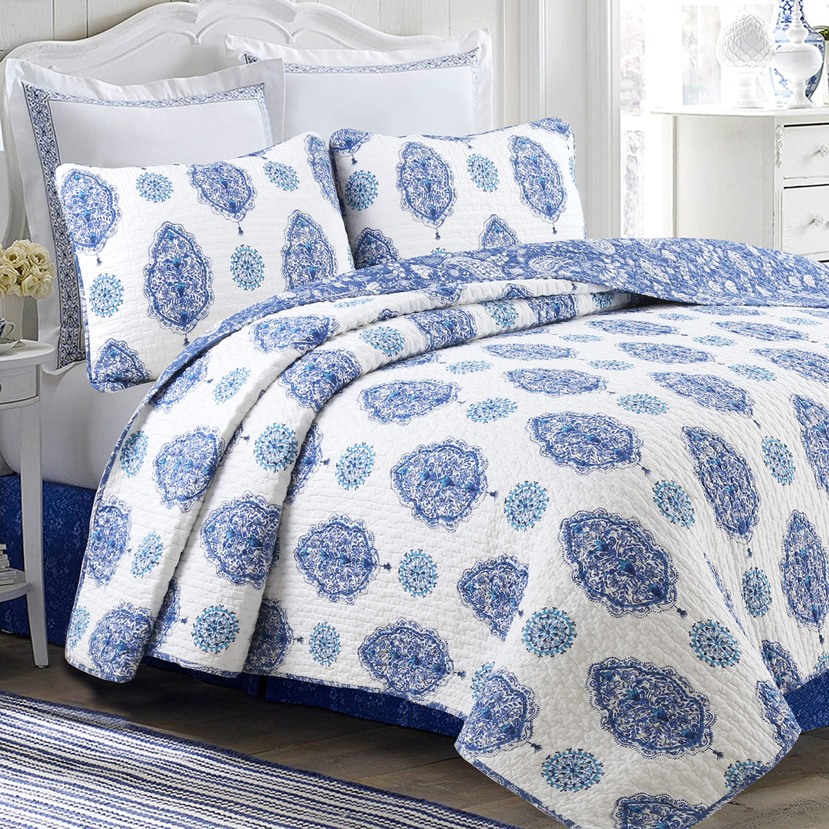 Cozy Line Home Fashions 100% Cotton Paisley Leaf Medallion Navy Blue White Reversible Quilt Bedding Set, Bedspread, Coverlet Lig