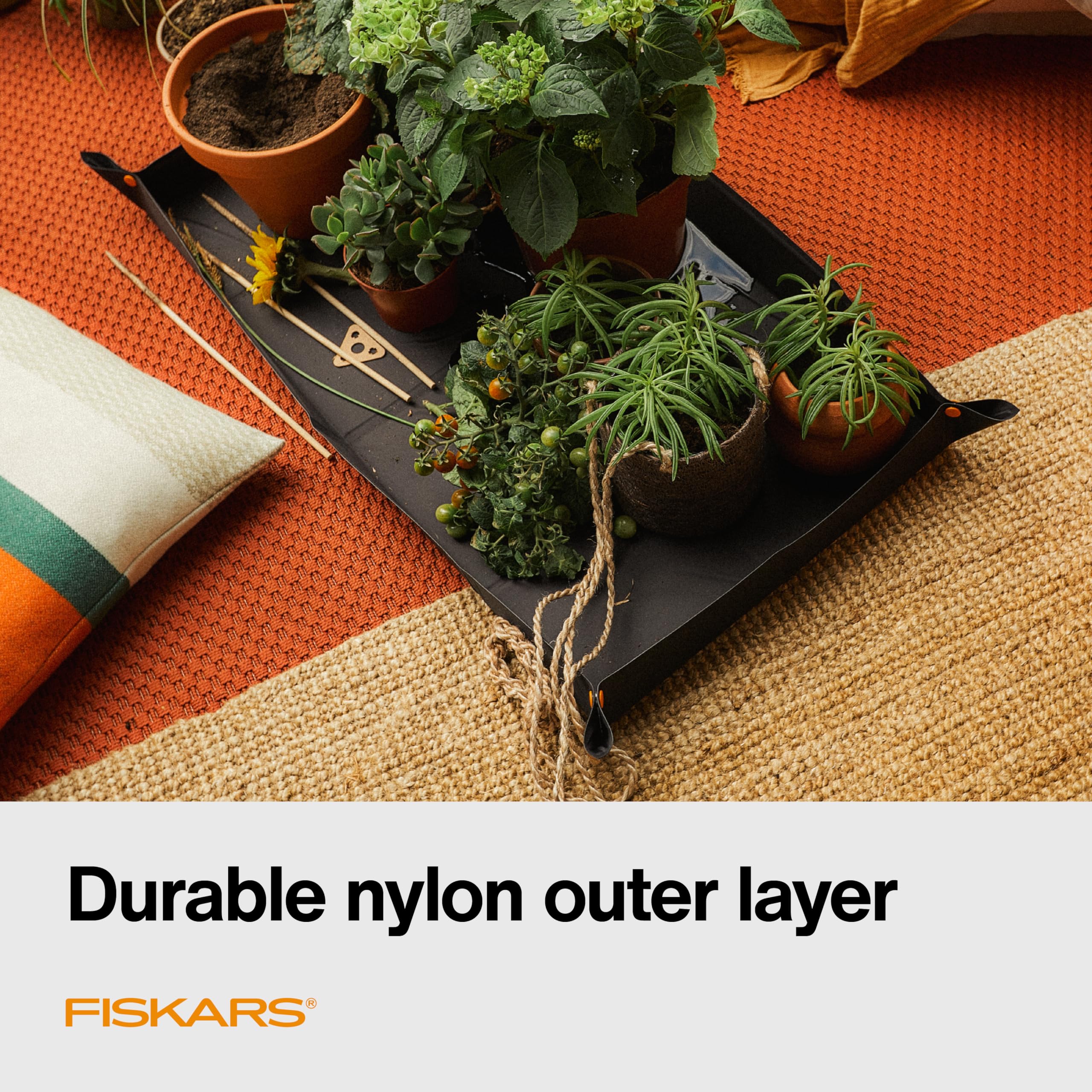 Fiskars Large Repotting Mat For Indoor Garden Transplanting And Soil Mess Control, Foldable And Water Resistant, 32.5' X 17.5'