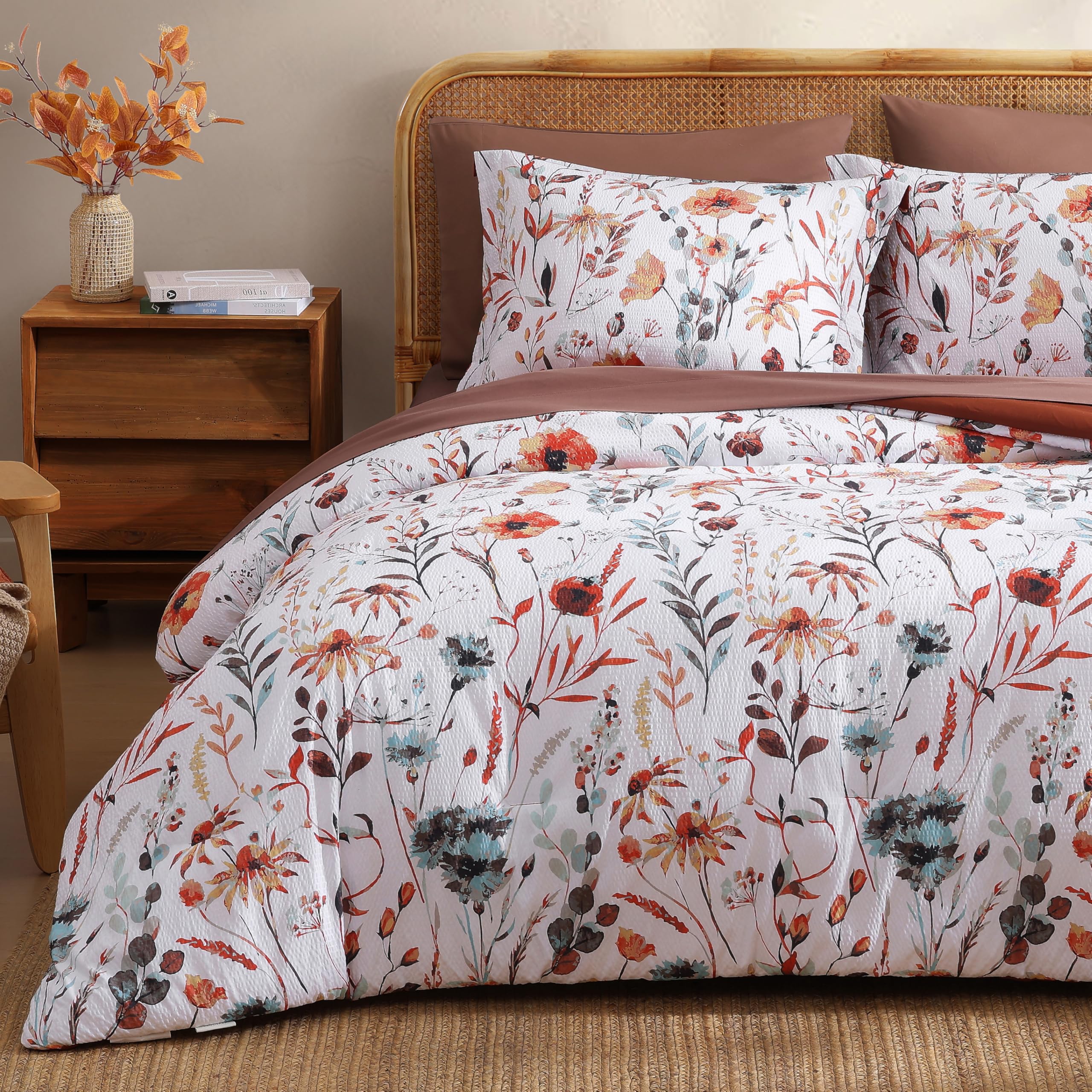 Casaagusto Queen Comforter Set, 7 Pcs White Floral Comforter Set With Terracotta Flowers Leaves Pattern, Soft Seersucker Design