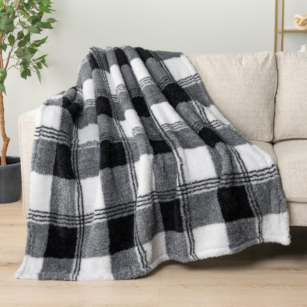 Pavilia Sherpa Throw Blanket For Couch Sofa, White Black Fluffy Warm Plush Blanket For Twin Bed, Cozy Super Soft Lightweight Thr