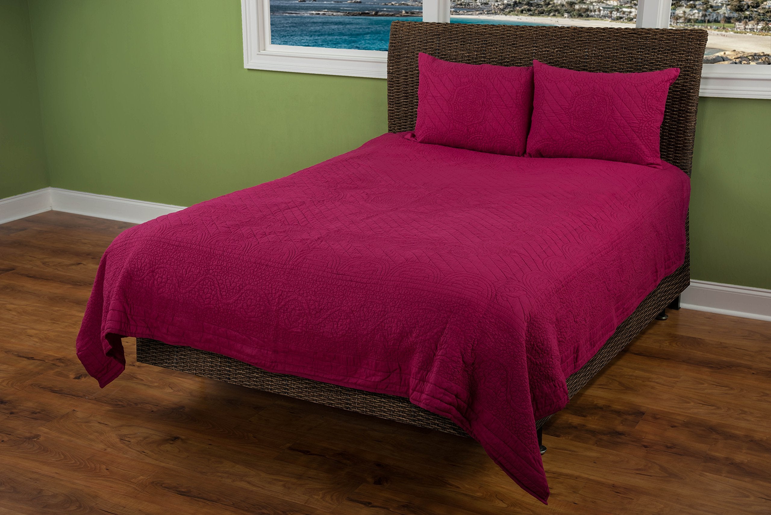 Rizzy Home | BT1789 | 70&quot;x86&quot; Red/Pink/Purple Floral Quilt