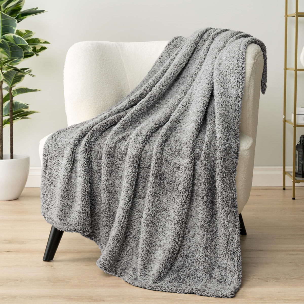 Pavilia Sherpa Throw Blanket For Couch Sofa, Heather Grey Fluffy Warm Plush Blanket For Bed, Cozy Super Soft Lightweight Throw,