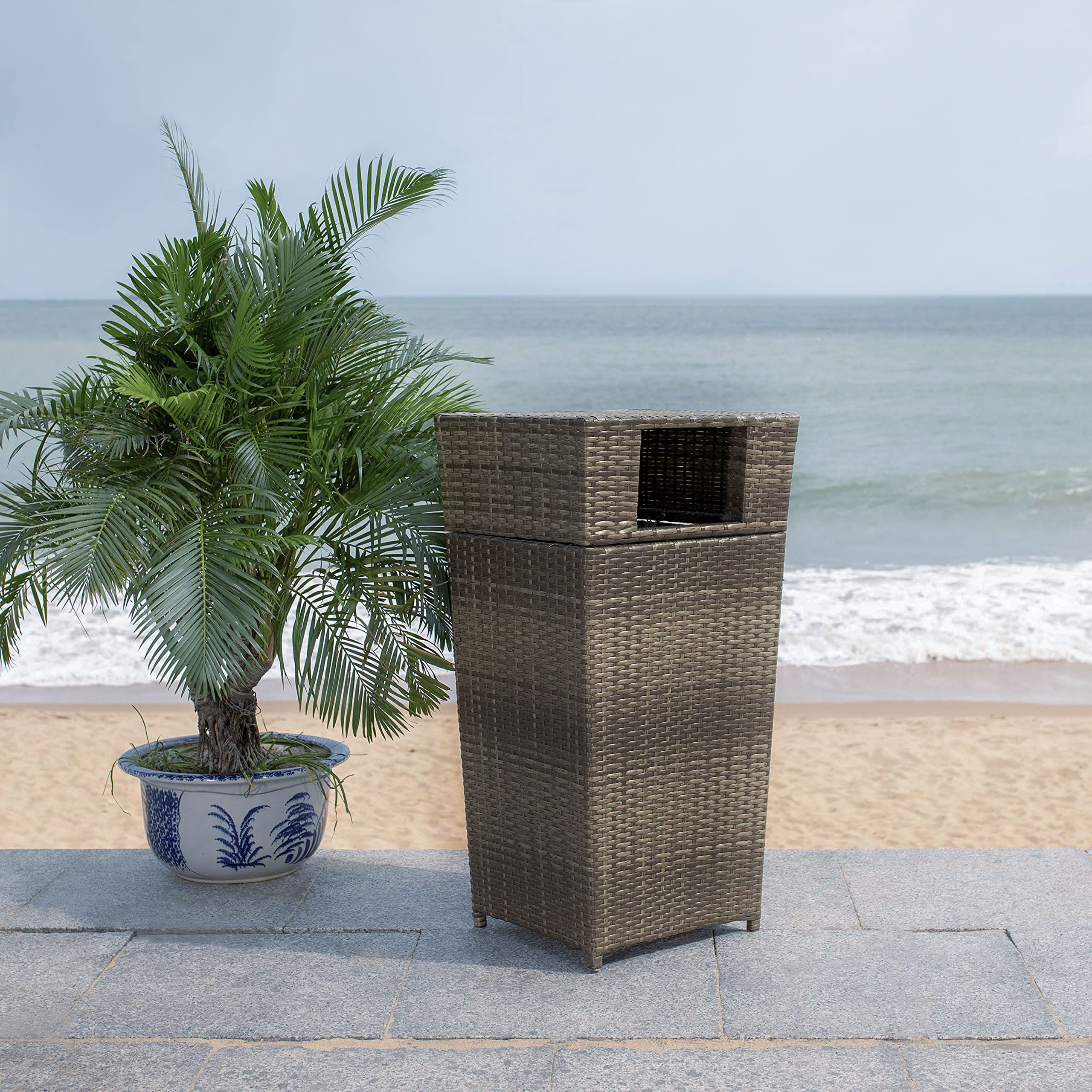 Safavieh Outdoor Collection Mazeli Grey Brown Woven Square Lid Trash Bin (Fully Assembled) Pat7512C