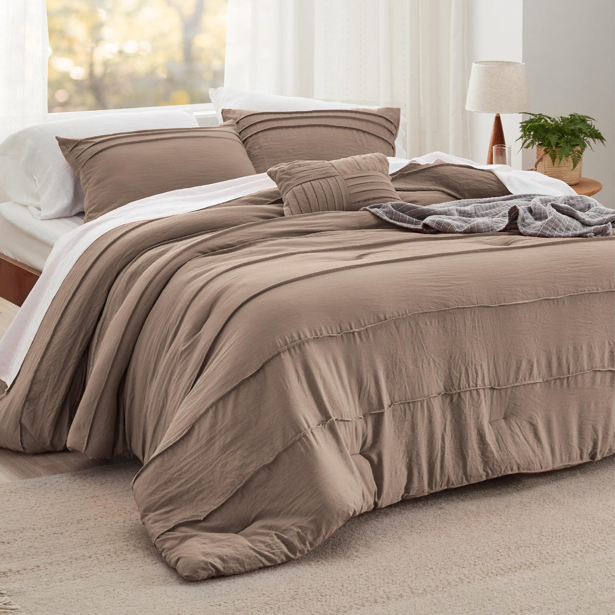 Bedsure Brown Queen Comforter Set - 4 Pieces Pinch Pleat Bed Set, Down Alternative Bedding Sets For All Season, 1 Comforter, 2 P
