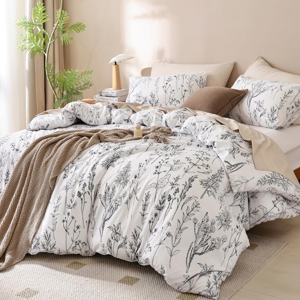 Janzaa Duvet Cover Queen Size, 3 Pieces Floral Duvet Cover With Black Botanical Patterns Soft Microfiber Bedding Set With Zipper