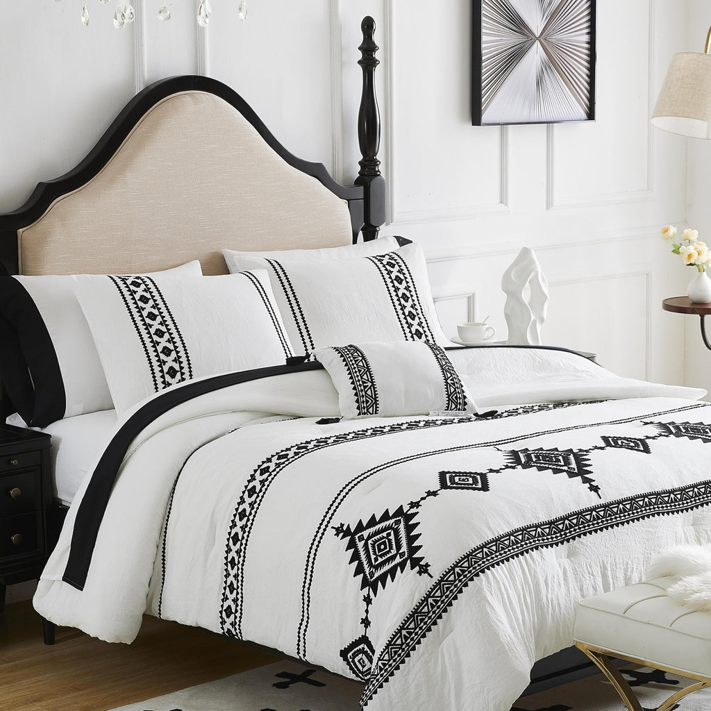 Maireve White Boho Comforter Set Queen 8 Piece With Embroidery, Western Farmhouse Queen Bedding Sets With Comforters, Sheets, Be