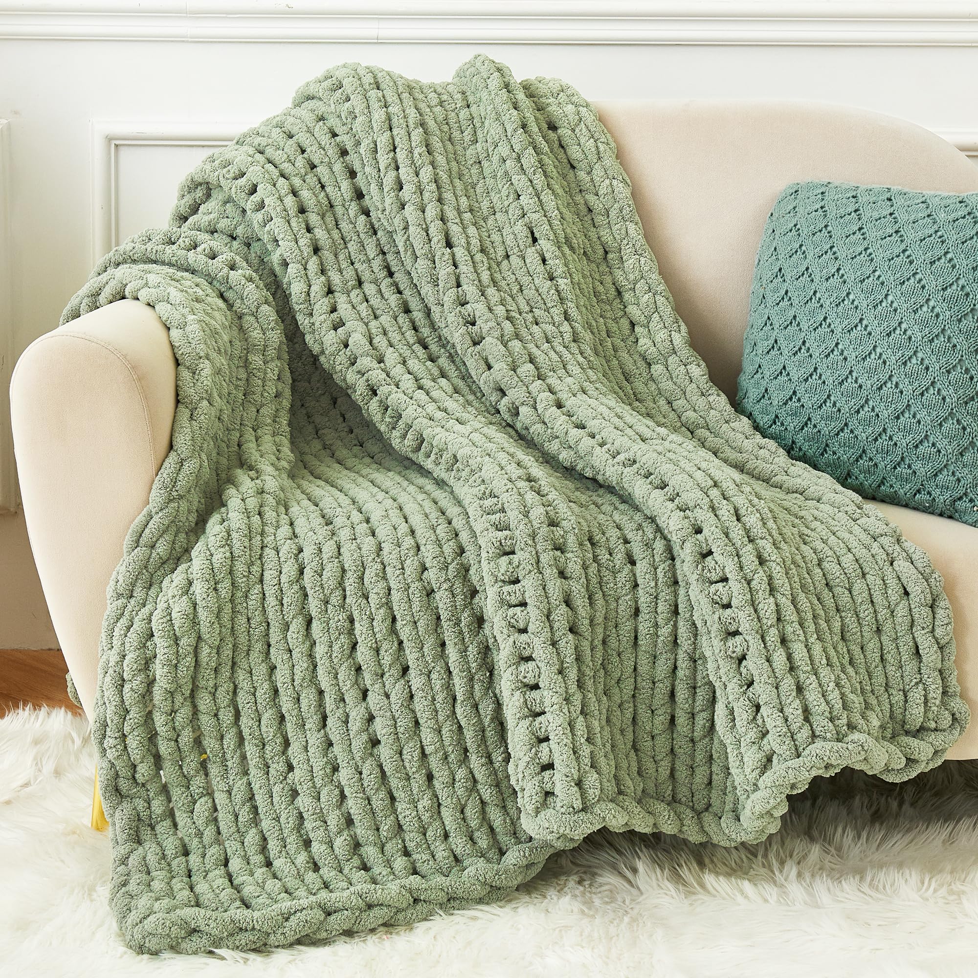 Admitrack Chunky Knit Blanket Throw, 100% Hand Knit Chenille Throw Blanket for Sofa & Home Decor, Soft and Cozy Knitted Throw Bl