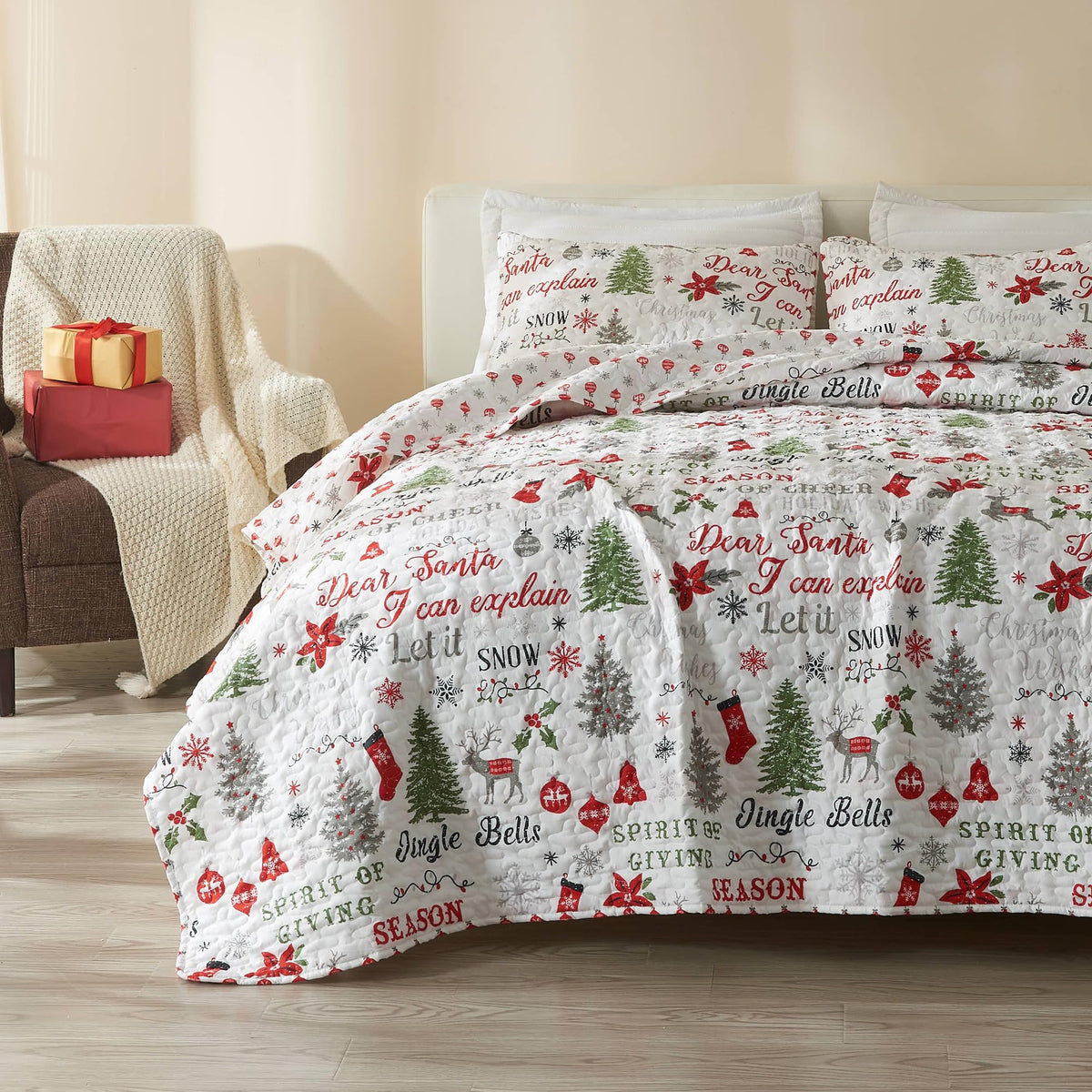 Great Bay Home 2-Piece Christmas Quilt Set With Shams. Reversible Bedspread Coverlet With Holiday Pattern. Carol Collection (Twi