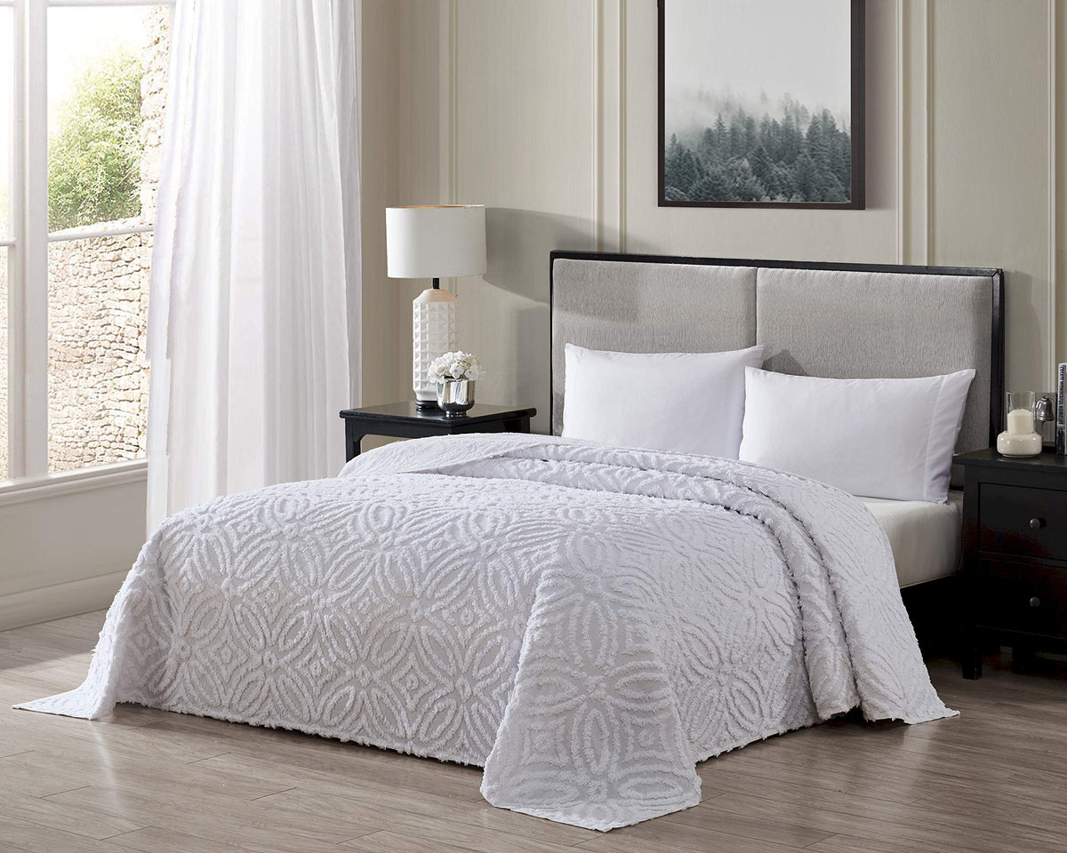 Beatrice Home Fashions Wedding Ring Chenille Bedspread, King, Sage