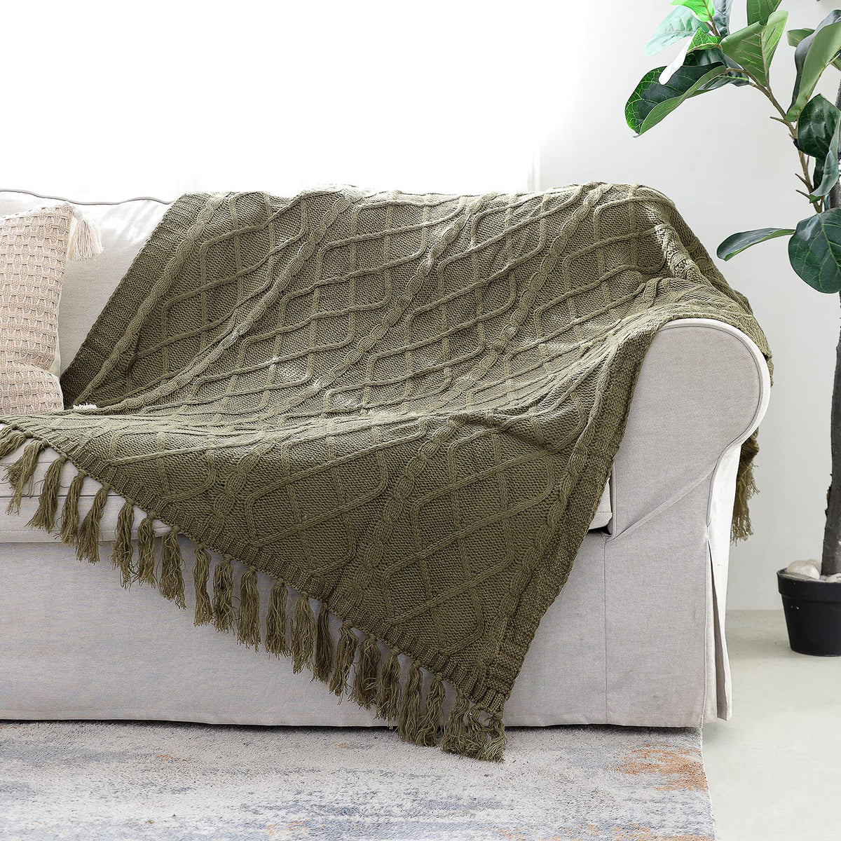 Solid Soft Cozy Cable Knitted Blanket Throw, Lightweight Decorative Textured Green Throw Blanket With Fringes For Couch Chairs B