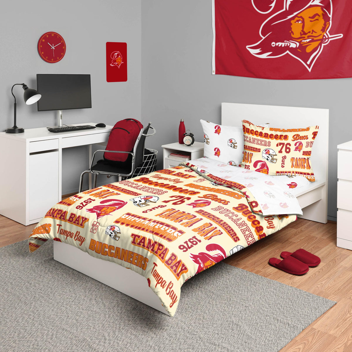 Foco Tampa Bay Buccaneers Nfl Retro Bed In A Bag Comforter Bedding 5 Piece Twin Set