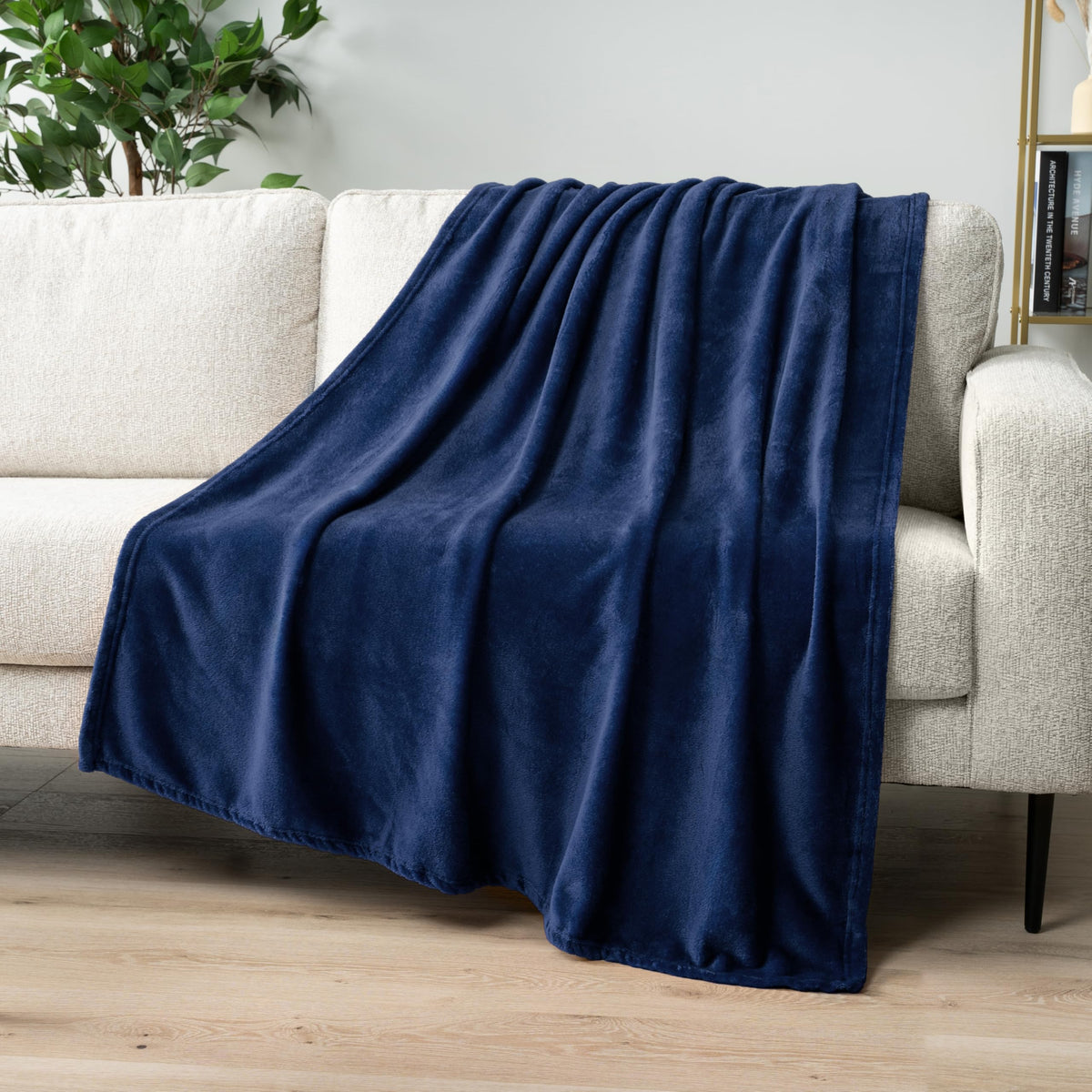 Pavilia Navy Blue Fleece Throw Blanket For Couch Twin Size, Dark Blue Super Soft Fuzzy Flannel Throw For Sofa, Luxury Plush Micr