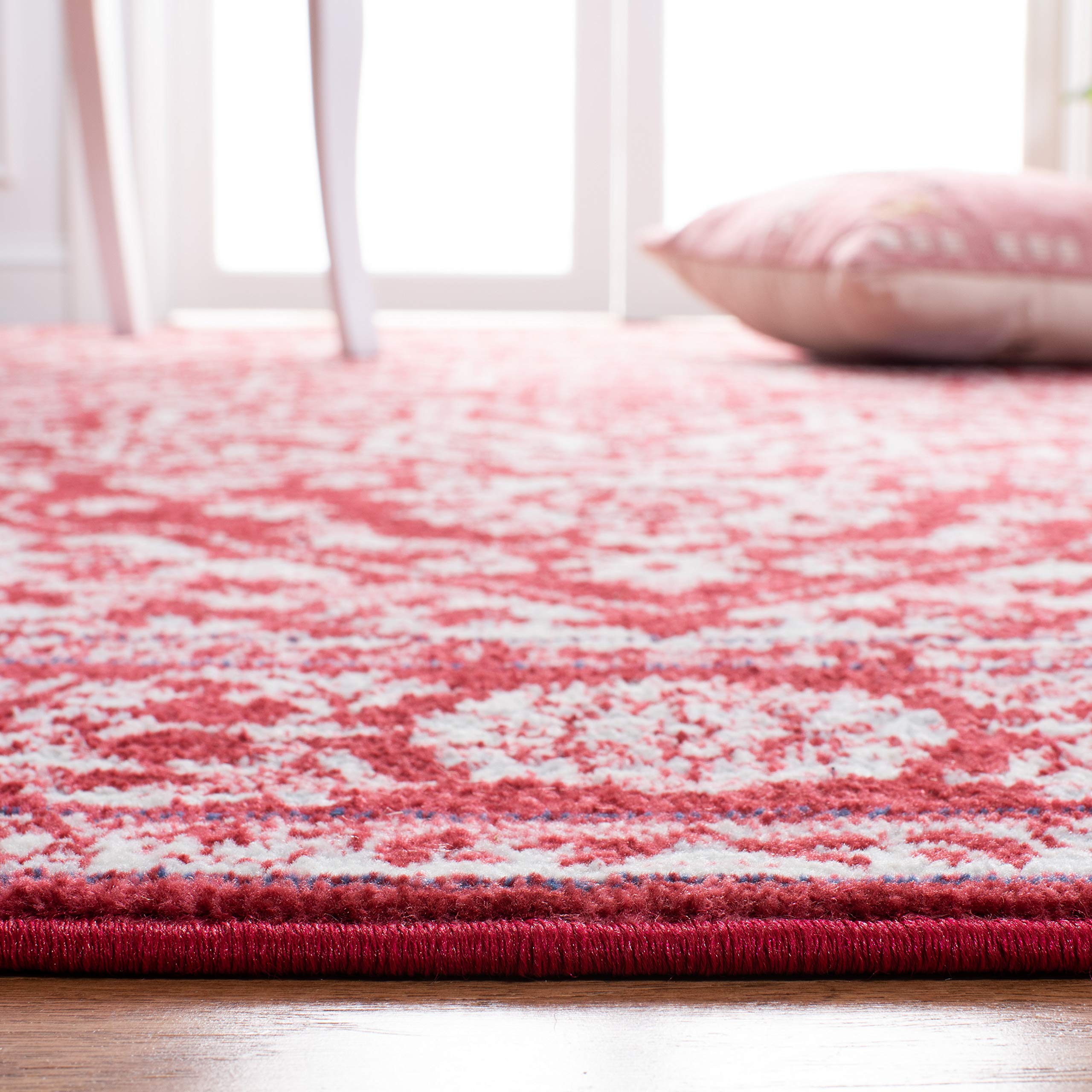 Safavieh Brentwood Collection Accent Rug - 2' X 4', Red & Ivory, Medallion Distressed Design, Non-Shedding & Easy Care, Ideal Fo