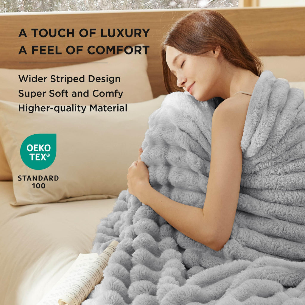 Bedsure Blankets Queen Size For Bed - Super Soft Cozy Blankets For Women, Cute Large Fleece Blanket For Girls, Light Grey,90X90