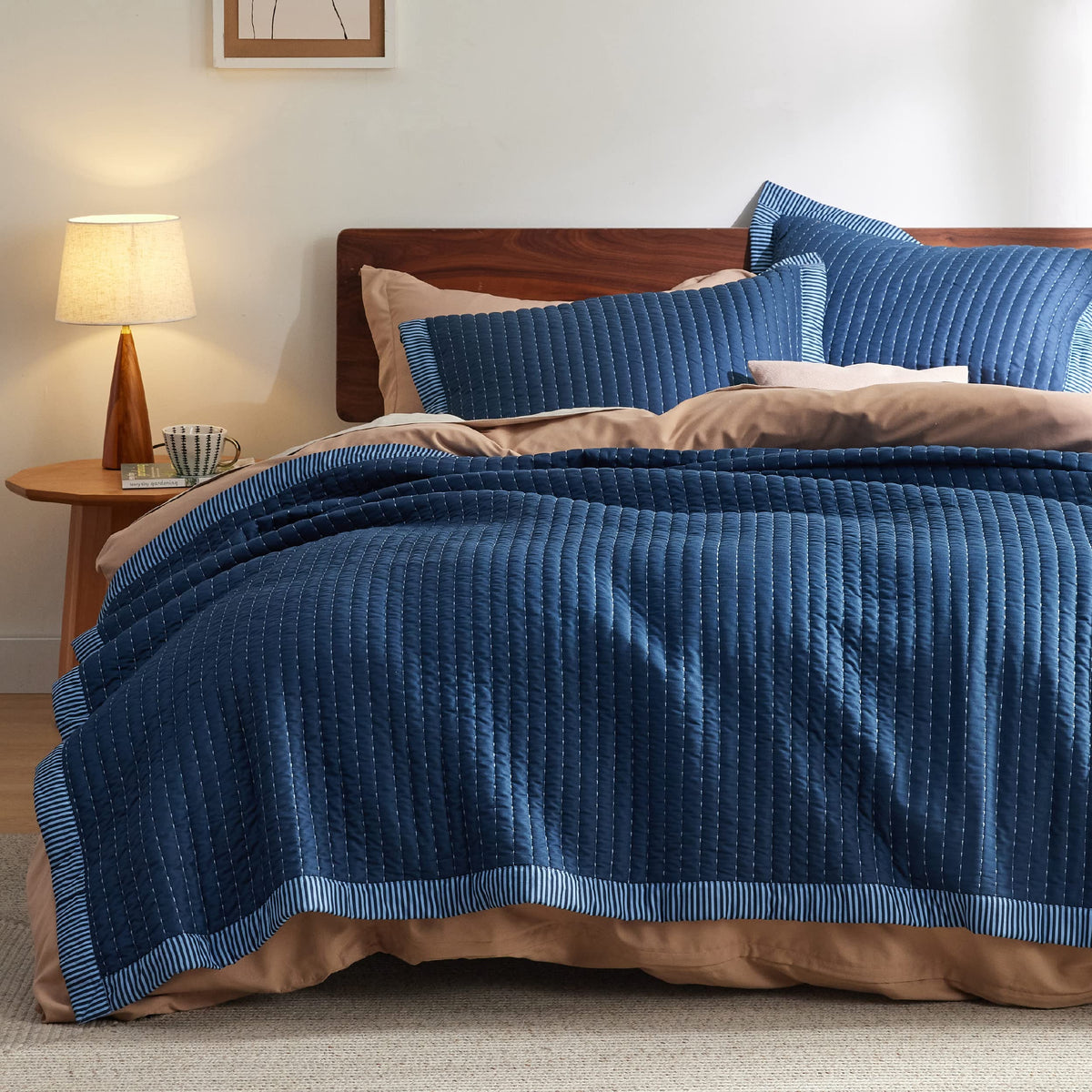 Bedsure Navy Bedspread Coverlet Twin Size - Lightweight Soft Quilt Bedding Set For All Seasons, Corduroy Pattern Quilt Set, 2 Pi