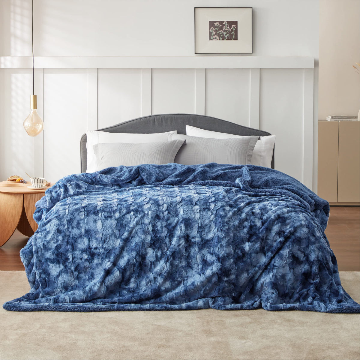 Bedsure Fuzzy Blanket King Size - Indigo, Soft And Comfy Sherpa, Plush And Furry Faux Fur, Reversible King Blankets For Bed, 108