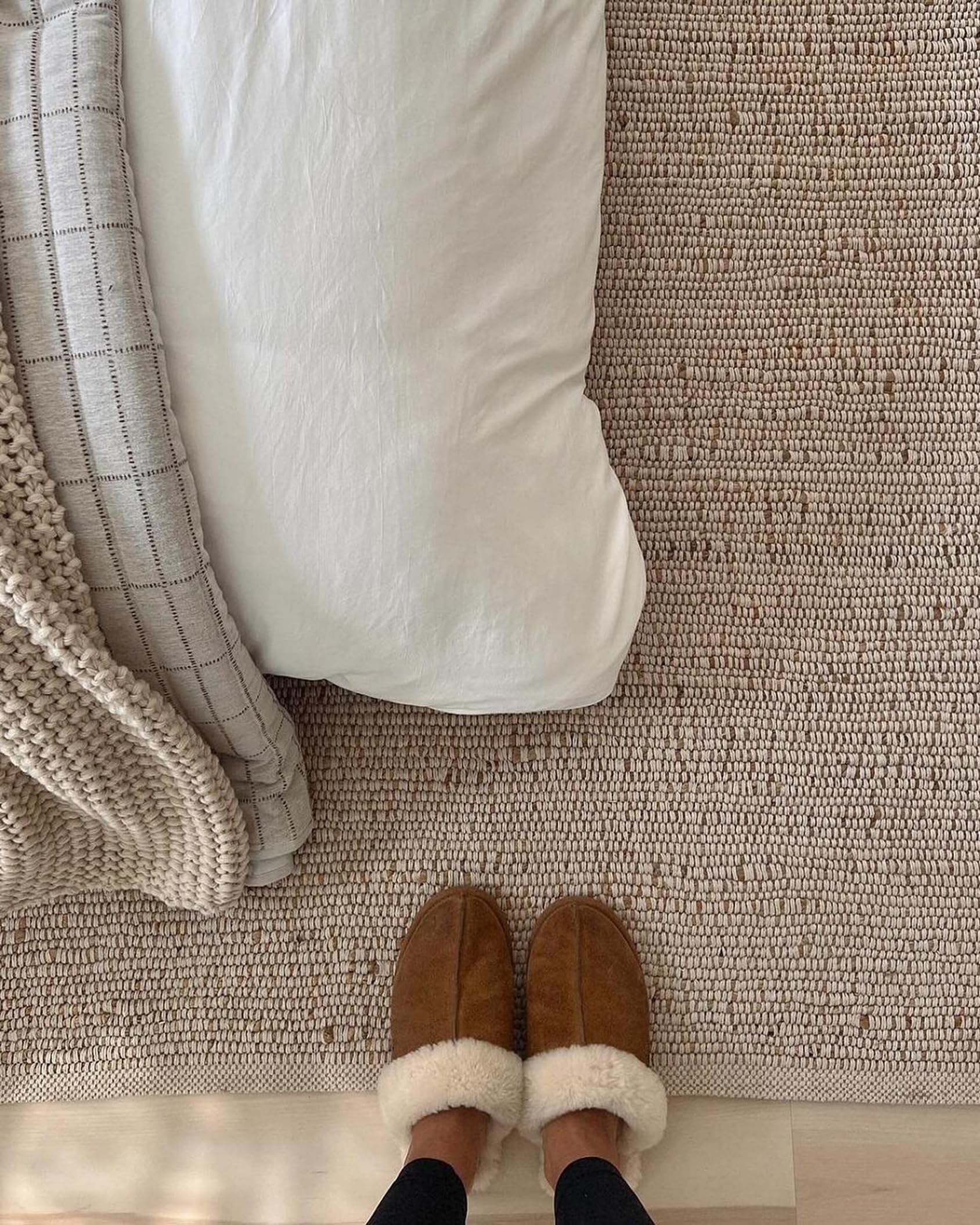 FRELISH DECOR Handwoven Jute Blend Cotton Area Rug - Contemporary Farmhouse Decor- Vintage Rustic Nautical Rugs for Bedroom - Li