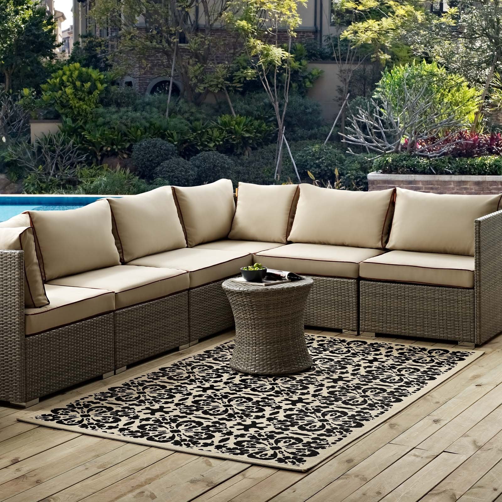 Modway Ariana Vintage Floral Trellis 5X8 Indoor And Outdoor In Black And Beige