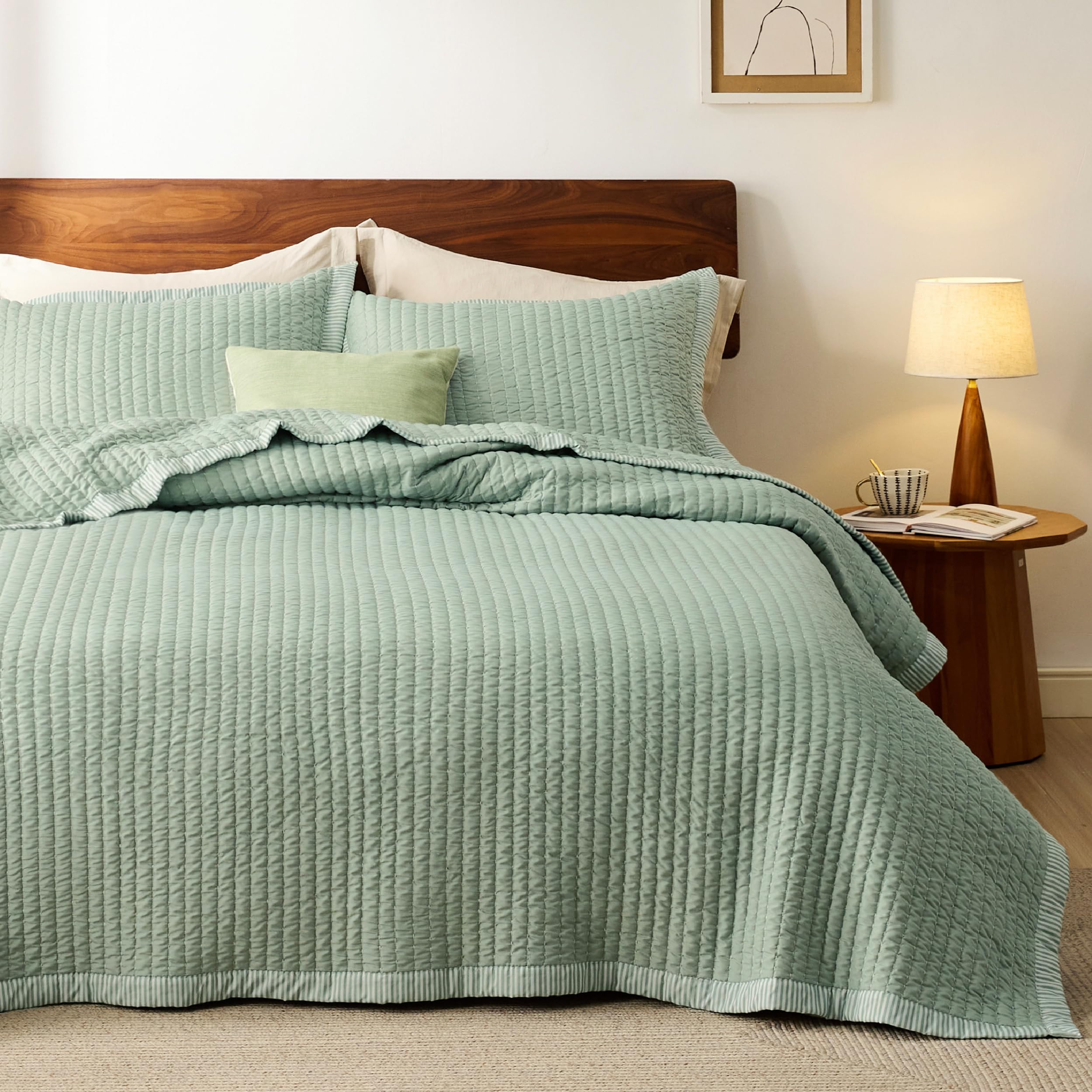 Bedsure Green Bedspread Coverlet King Size - Lightweight Soft Quilt Bedding Set For All Seasons, Corduroy Pattern Quilt Set, 3 P