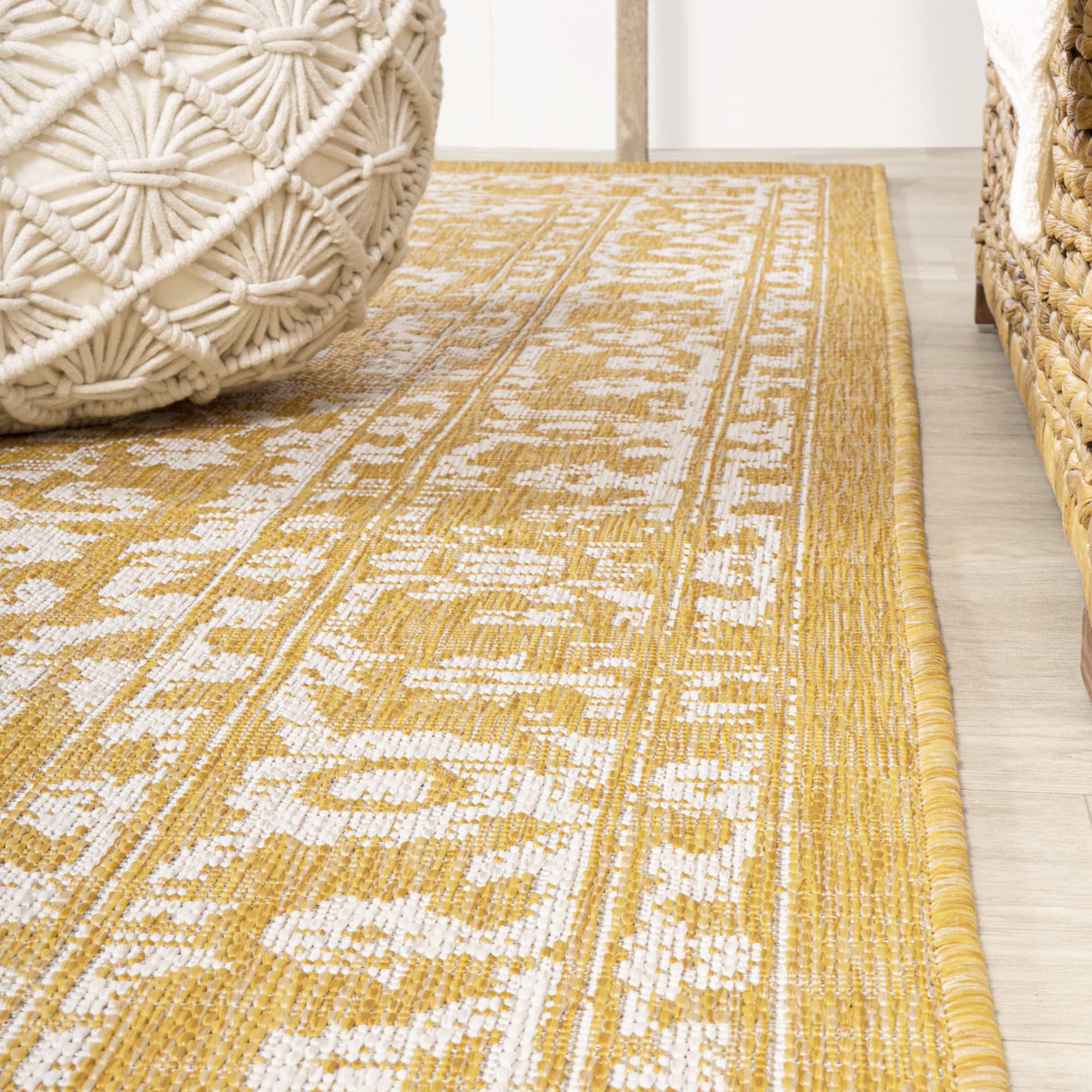 Jonathan Y Smb104A-28 Malta Bohemian Medallion Textured Weave Indoor Outdoor -Area Rug, Coastal, Traditional, Transitional Easy-Cleaning,Bedroom,Kitchen,Backyard,Patio,Non Shedding, Red/Taupe, 2 X 8