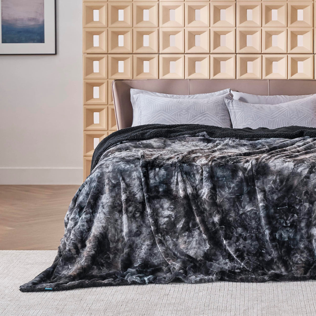 Bedsure Fuzzy Blanket Queen Size - Black, Soft And Comfy Sherpa, Plush And Furry Faux Fur, Reversible Queen Blankets For Bed, 90