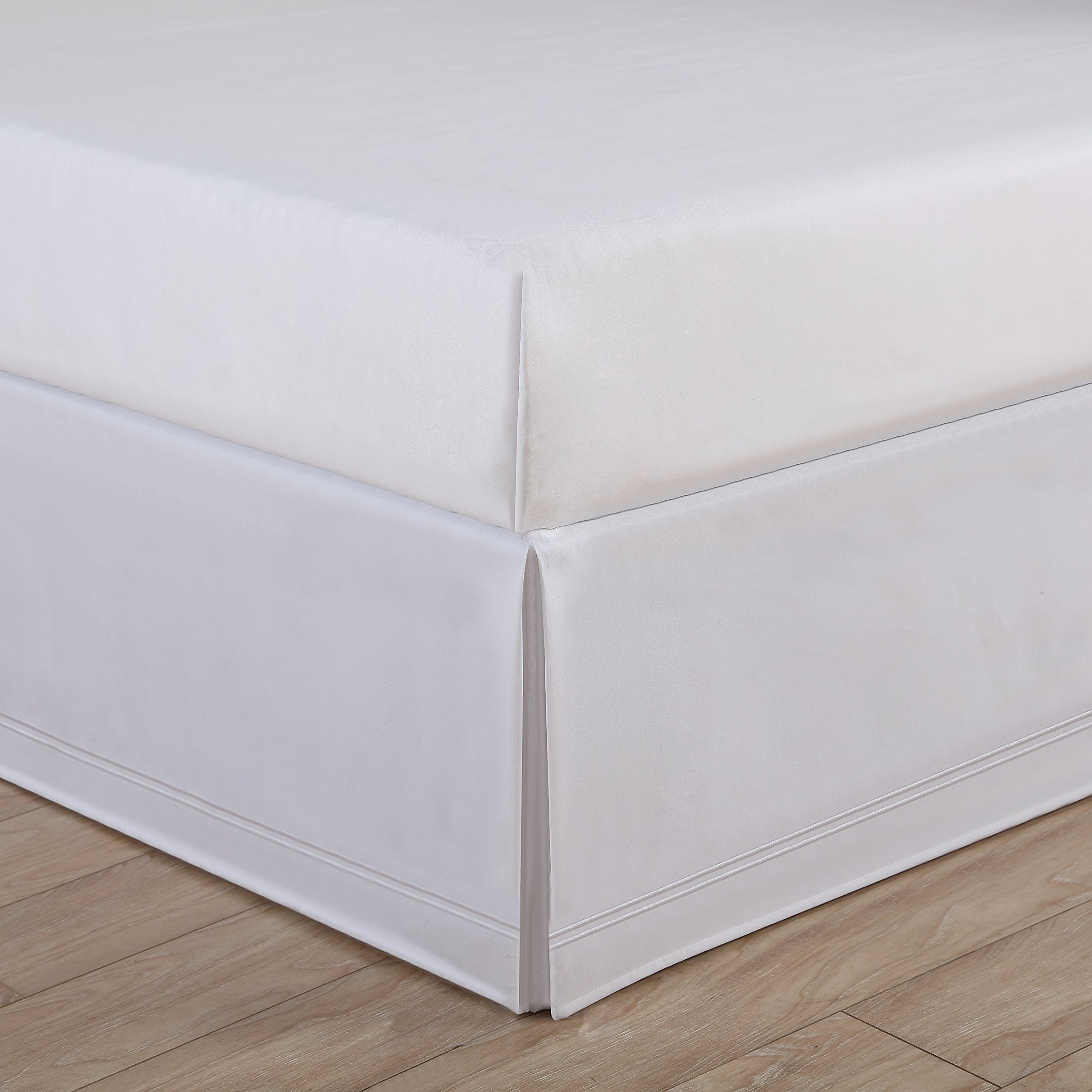 Levinsohn Luxury Hotel Tailored Bed Skirt - Baratta Stitched Hem, White, Queen