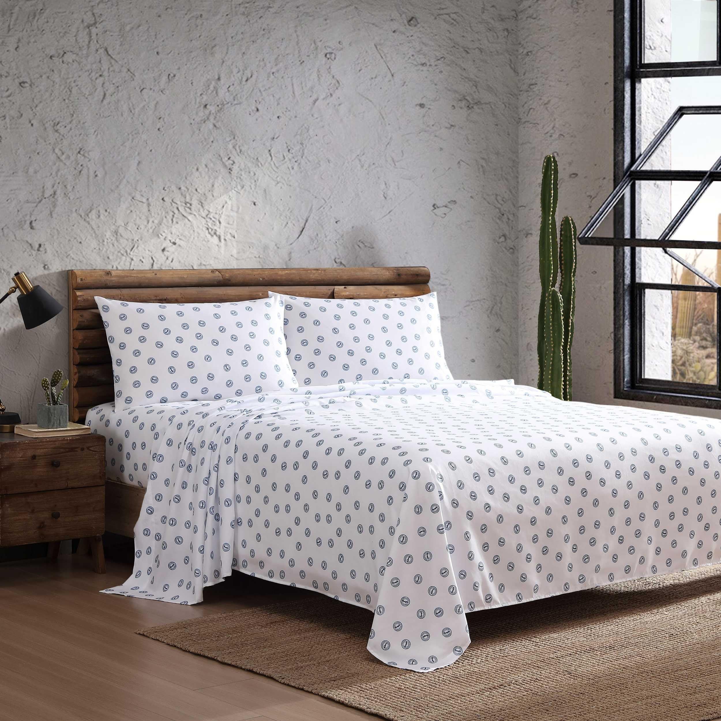 Wrangler - Sheet Set, Breathable & Wrinkle Resistant Bedding, Includes Matching Sham & Pillowcases, Yellowstone Inspired, Stamped Design Luxurious Bedding Set (Tossed Button Blue, Full)